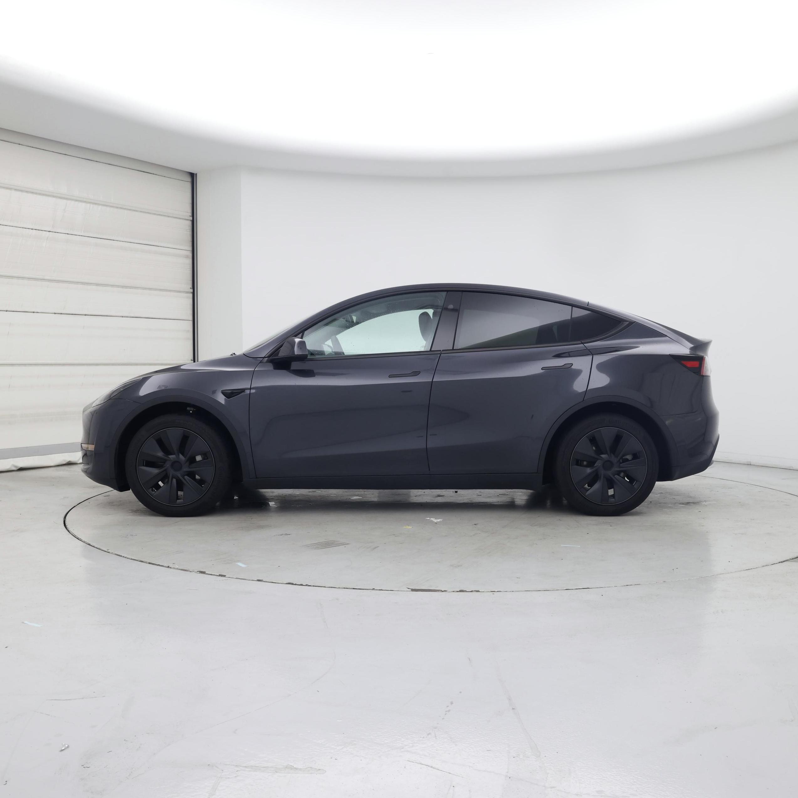 Thumbnail: 2025 Tesla Model Y - 3