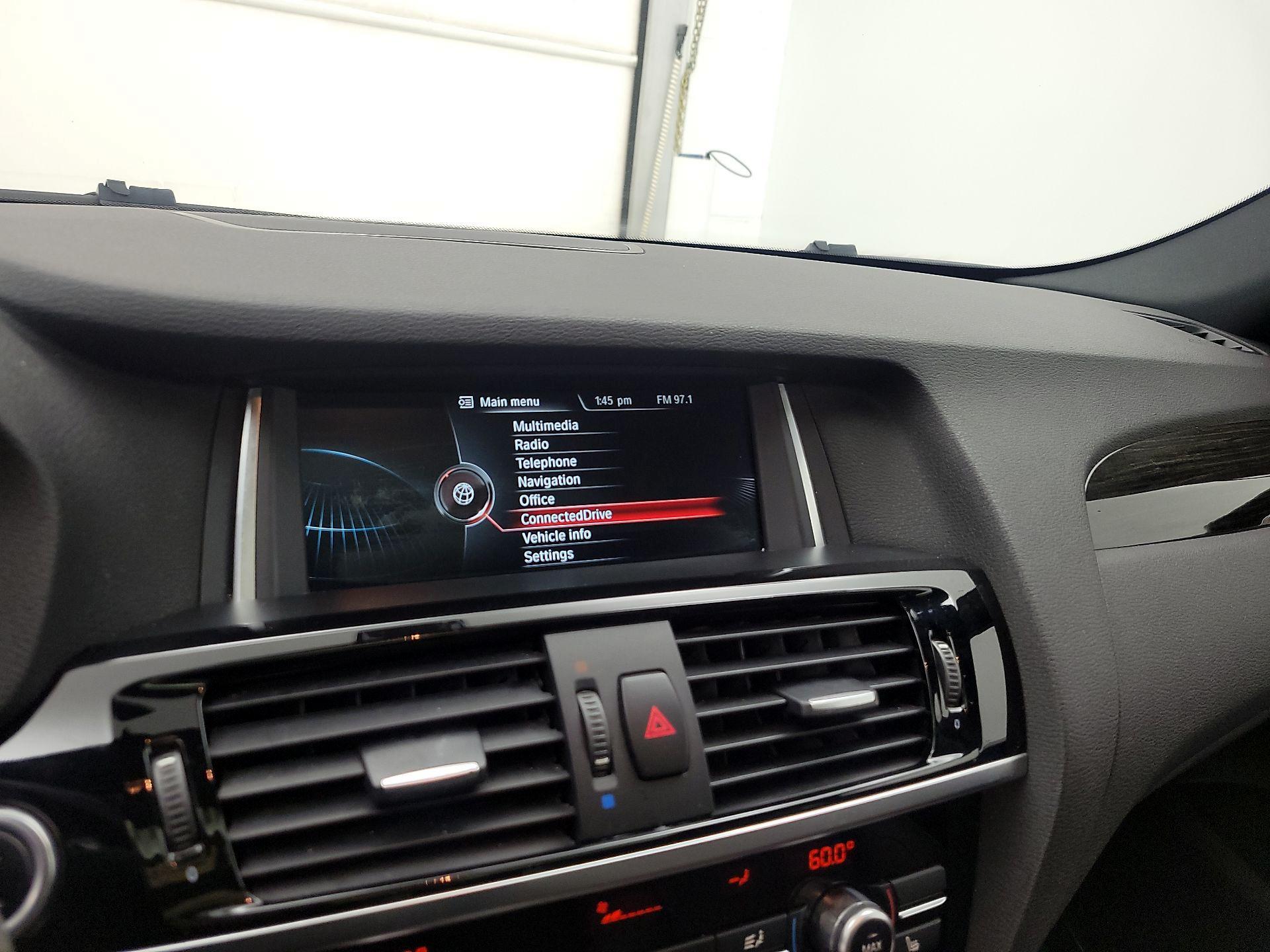 Thumbnail: 2016 BMW X4 - 15