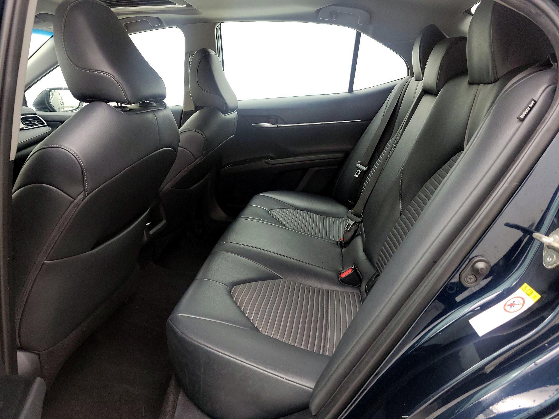 Thumbnail: 2018 Toyota Camry - 18