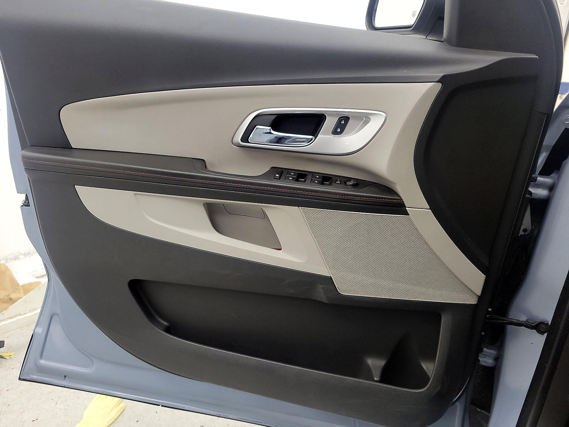 Thumbnail: 2015 Chevrolet Equinox - 12