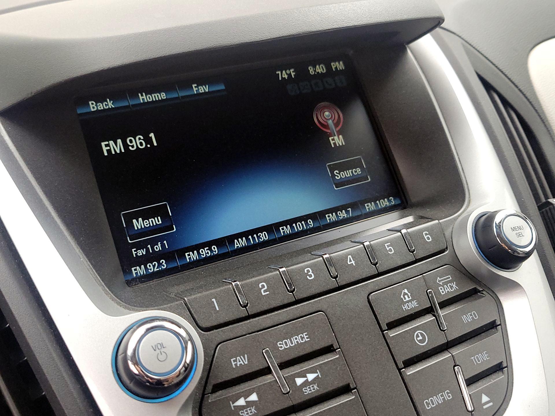Thumbnail: 2015 Chevrolet Equinox - 14
