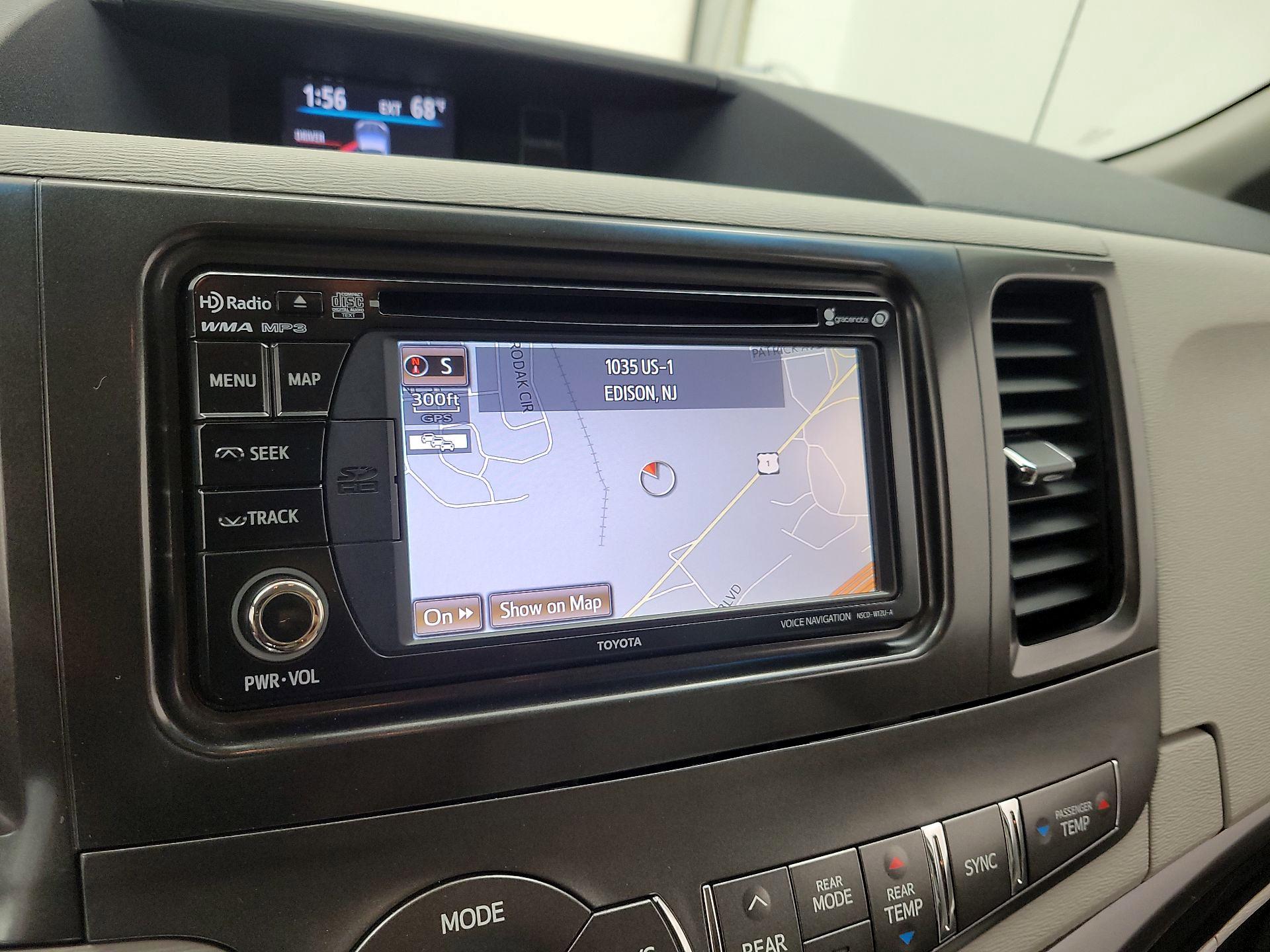 Thumbnail: 2014 Toyota Sienna - 14