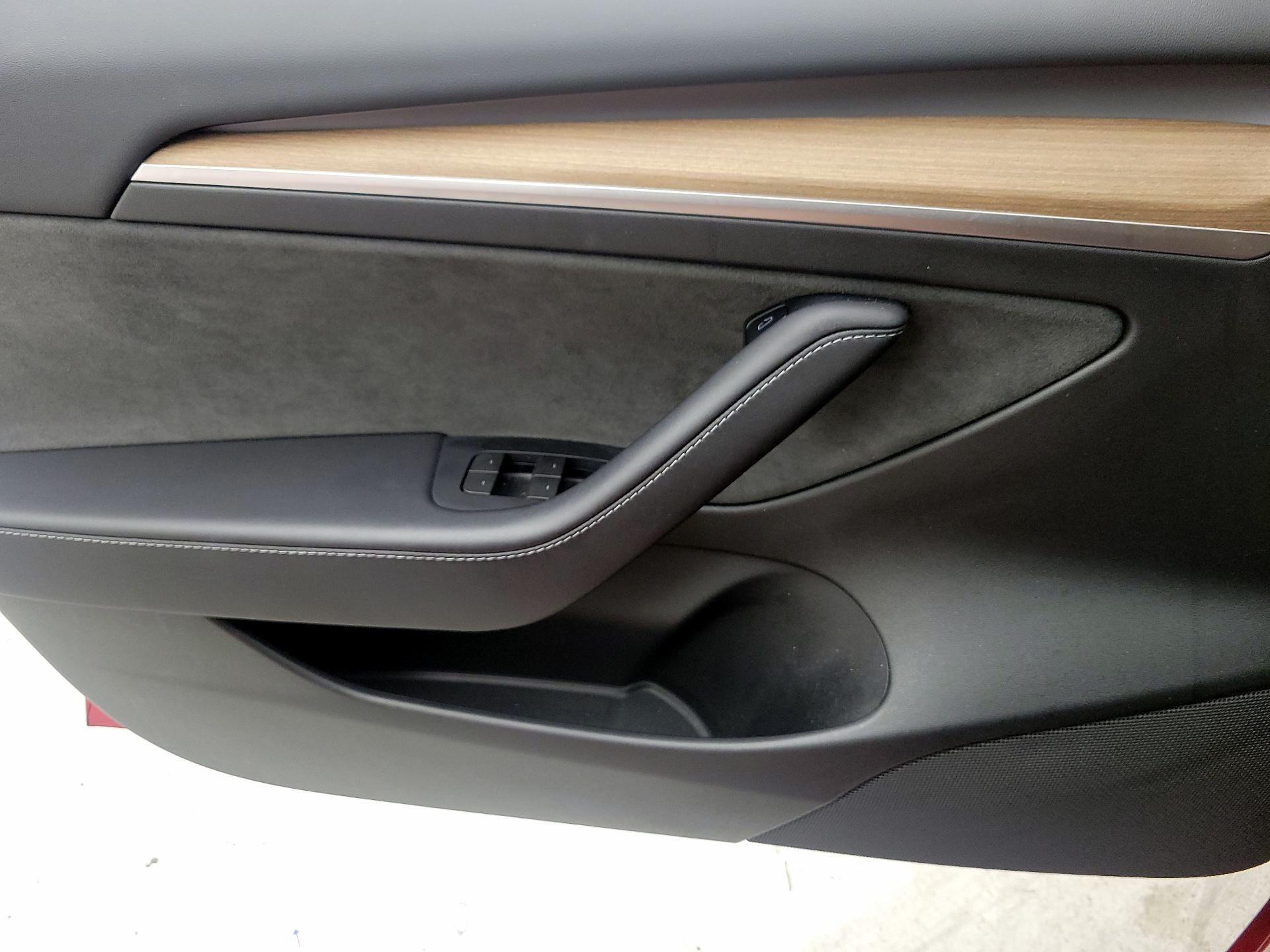 Thumbnail: 2023 Tesla Model 3 - 12