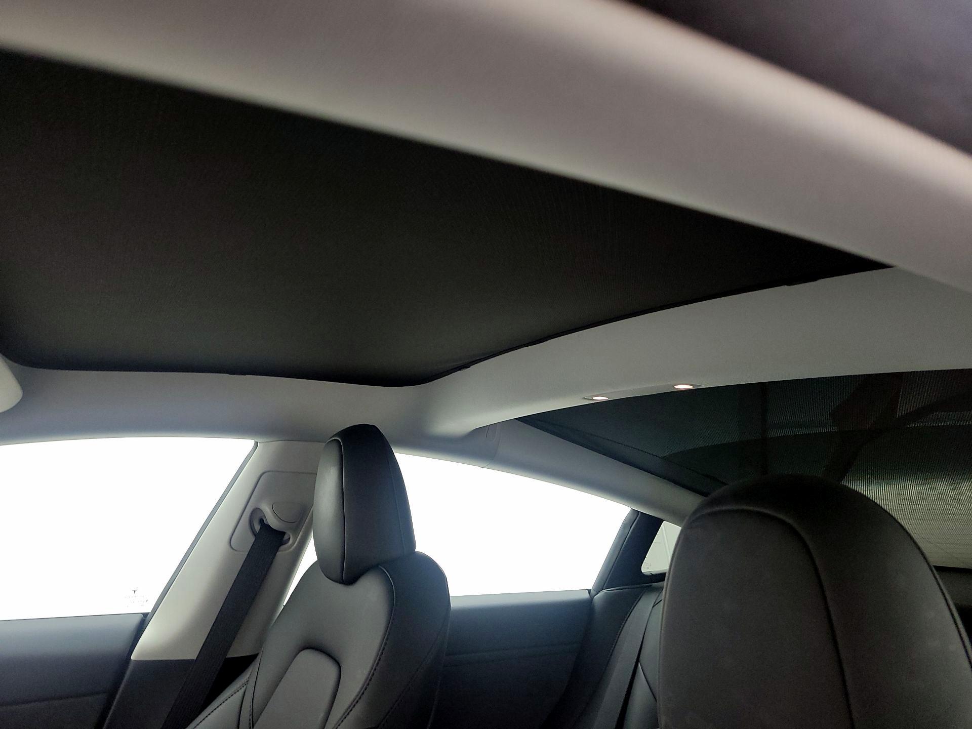 Thumbnail: 2023 Tesla Model 3 - 18