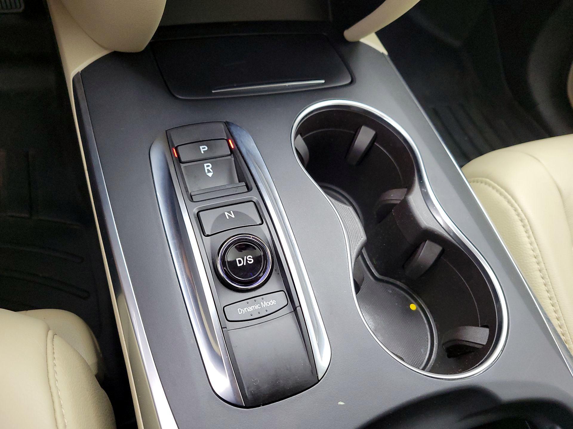 Thumbnail: 2017 Acura MDX - 18