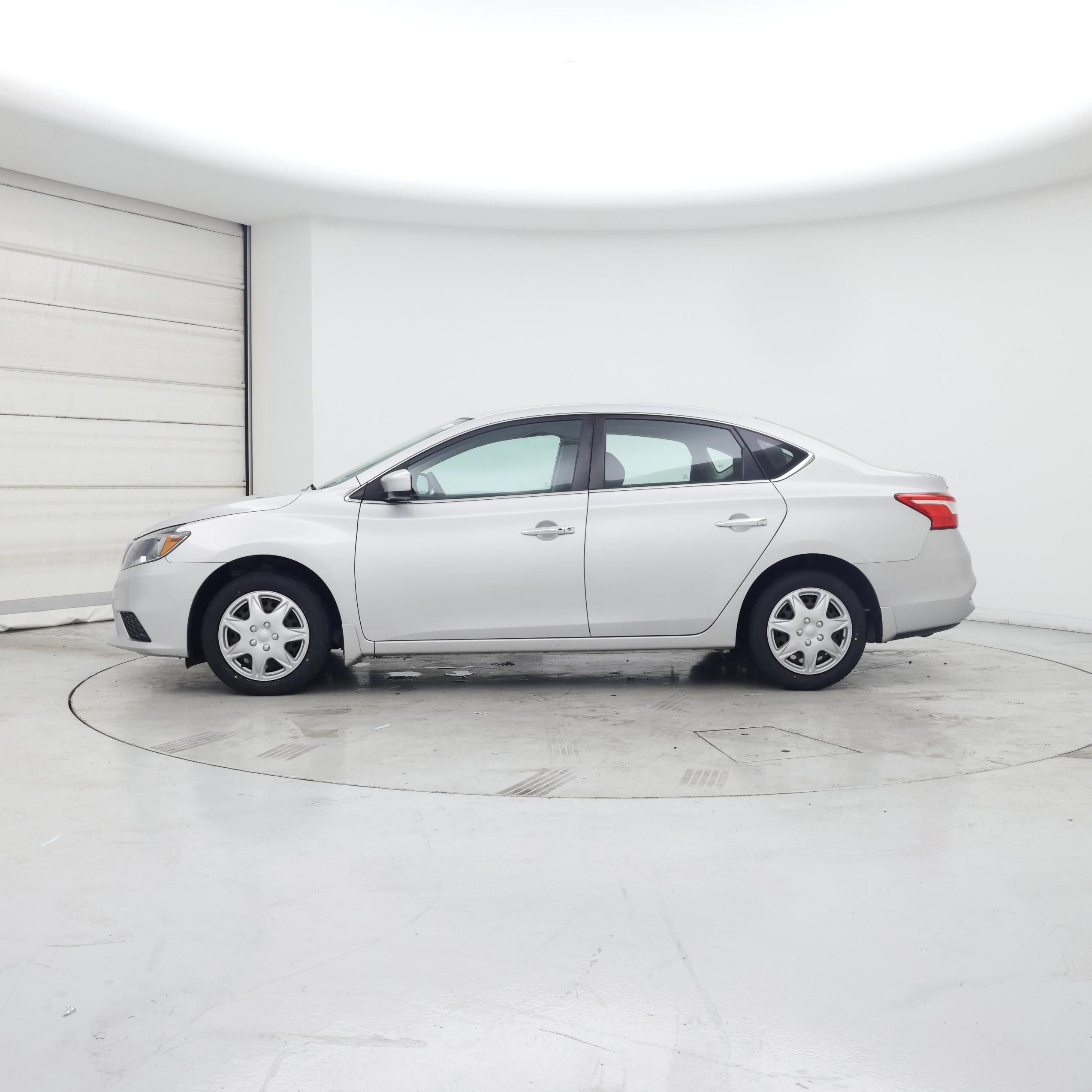 Thumbnail: 2017 Nissan Sentra - 3