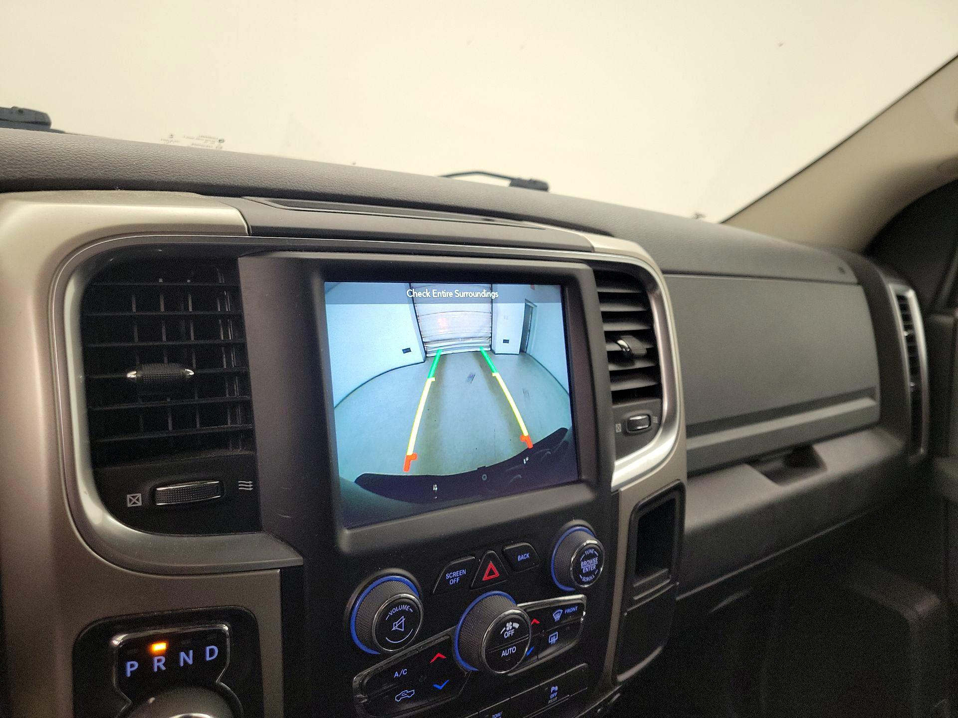 Thumbnail: 2019 RAM 1500 Classic - 14