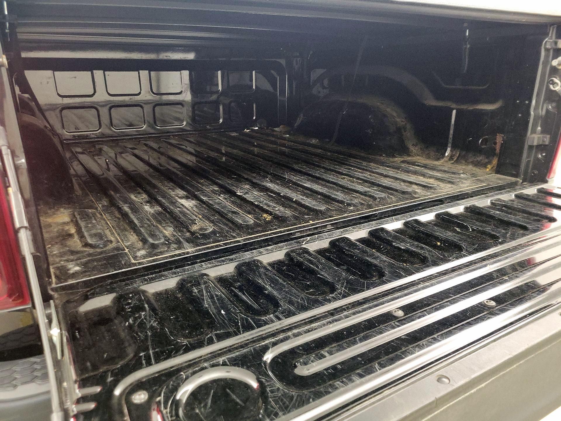 Thumbnail: 2019 RAM 1500 Classic - 20