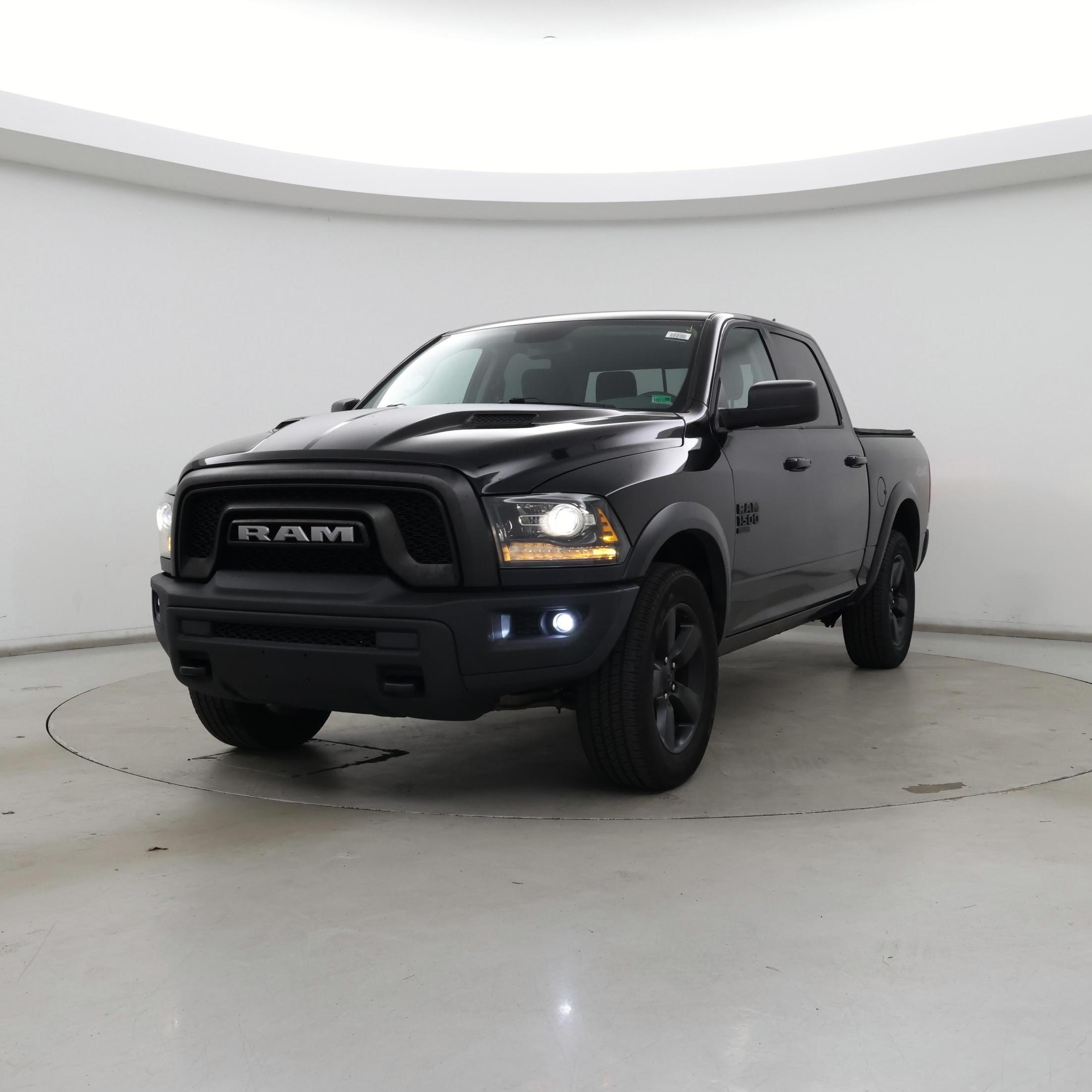 Thumbnail: 2019 RAM 1500 Classic - 4