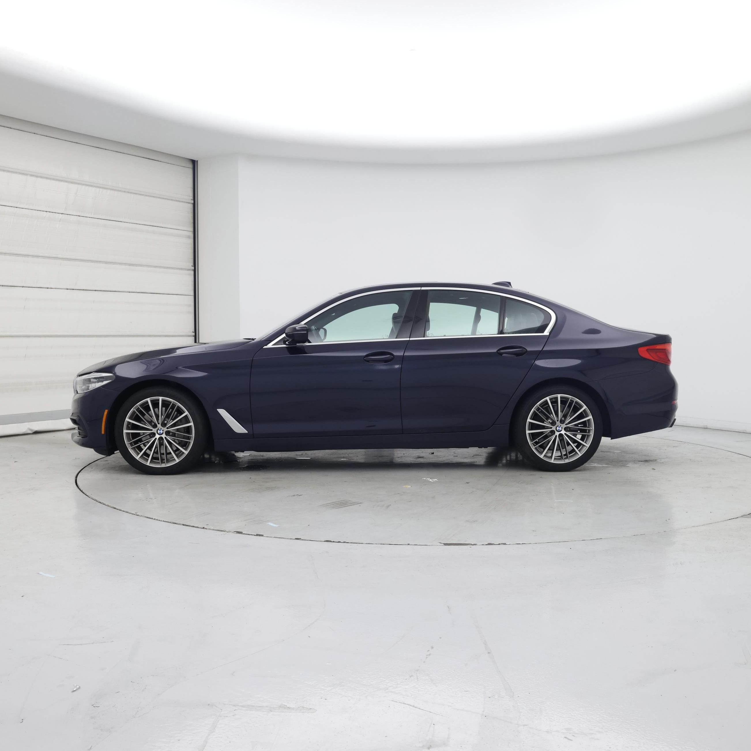 Thumbnail: 2019 BMW 5 Series - 3