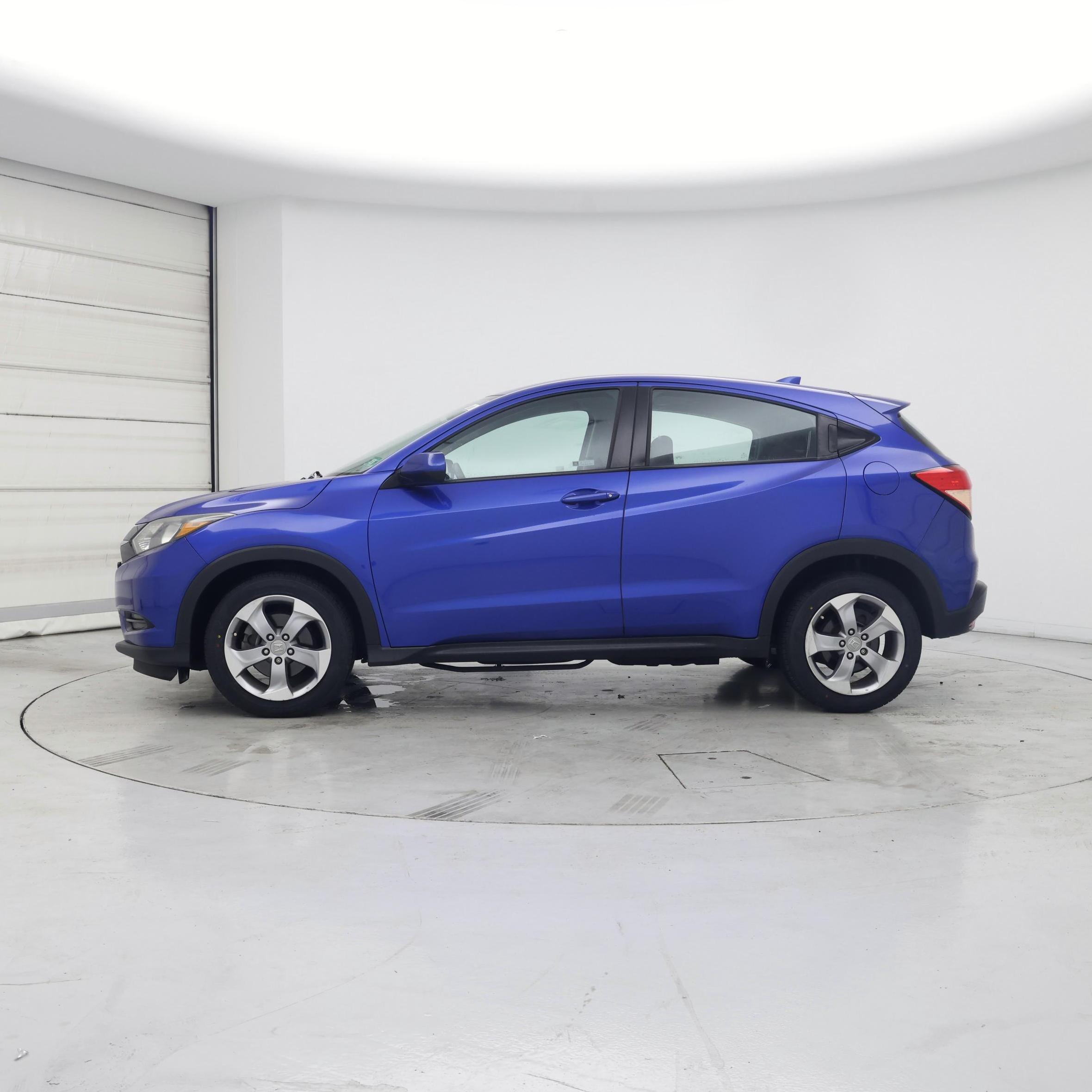 Thumbnail: 2018 Honda HR-V - 3