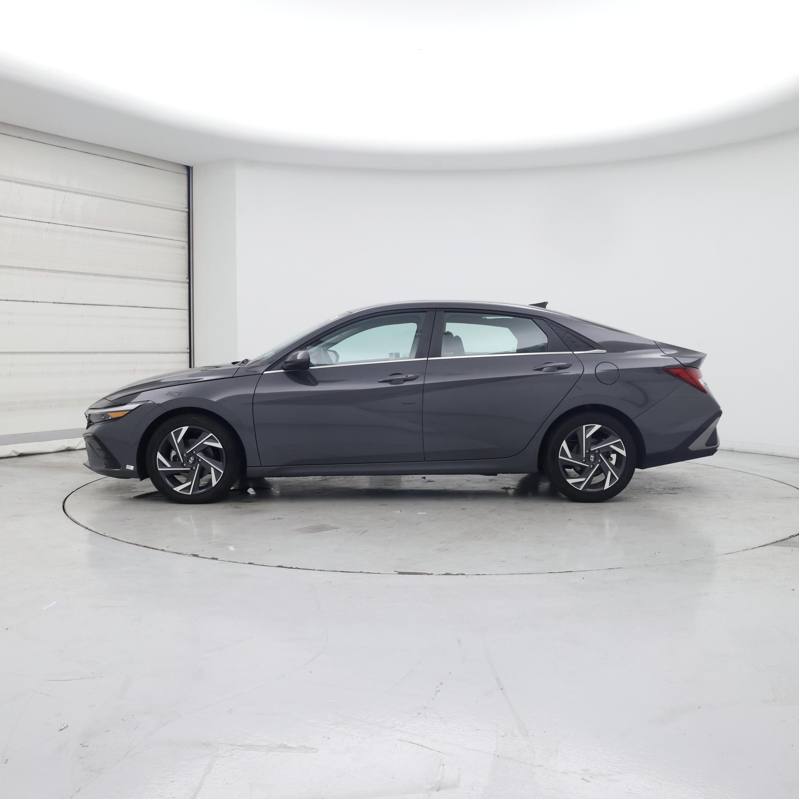 Thumbnail: 2024 Hyundai Elantra - 3