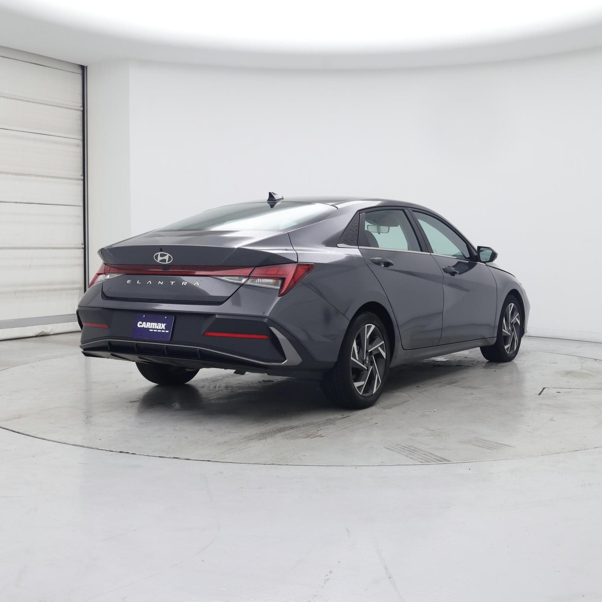 Thumbnail: 2024 Hyundai Elantra - 8
