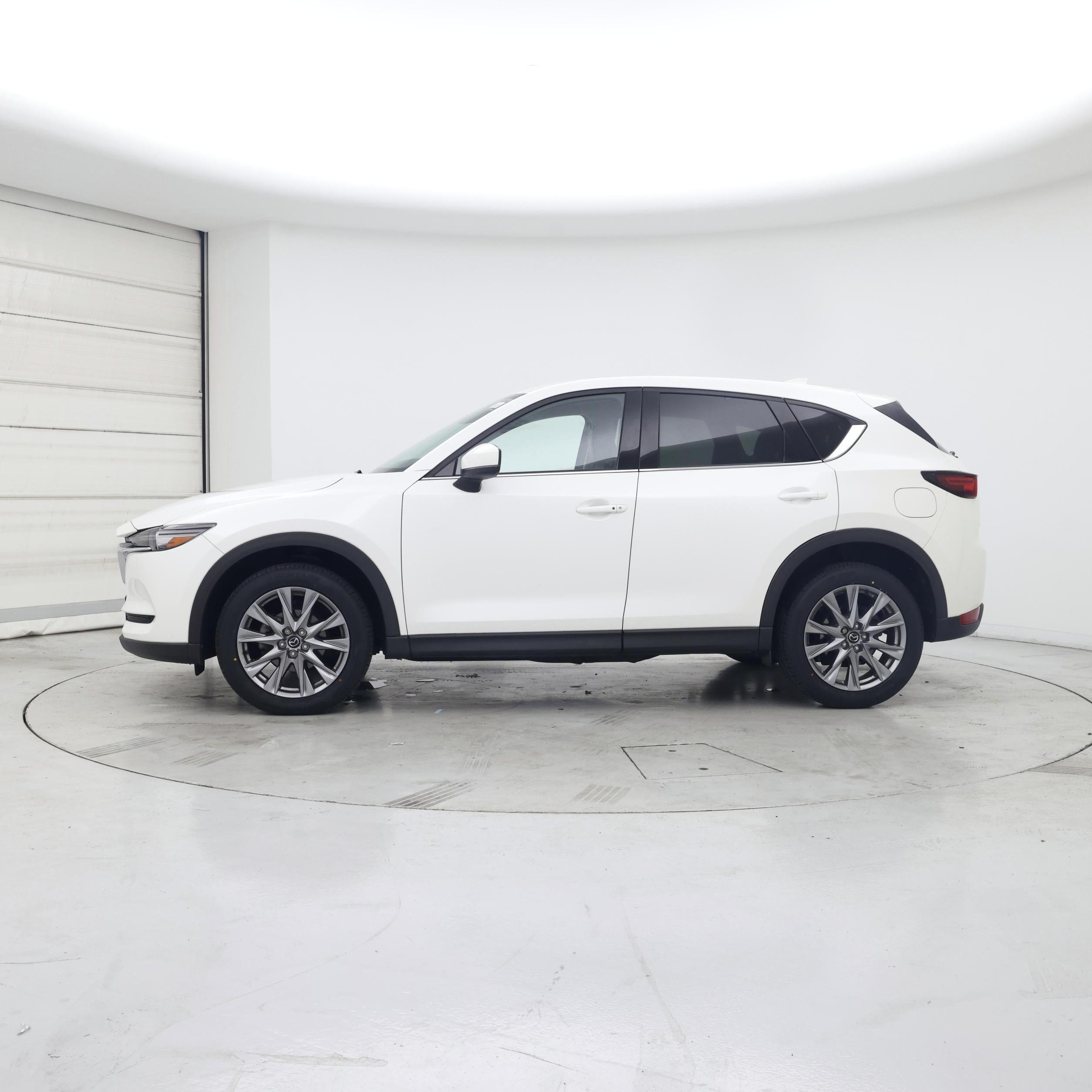 Thumbnail: 2021 Mazda CX-5 - 3