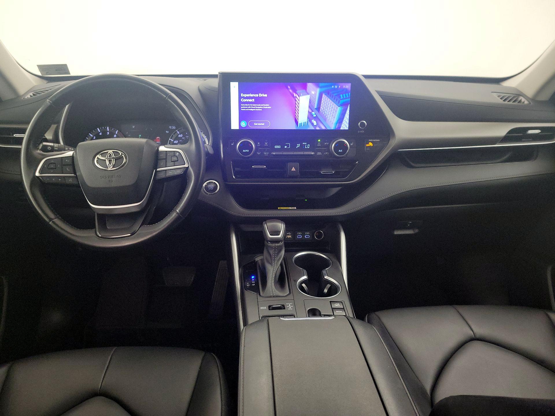 Thumbnail: 2023 Toyota Highlander - 9