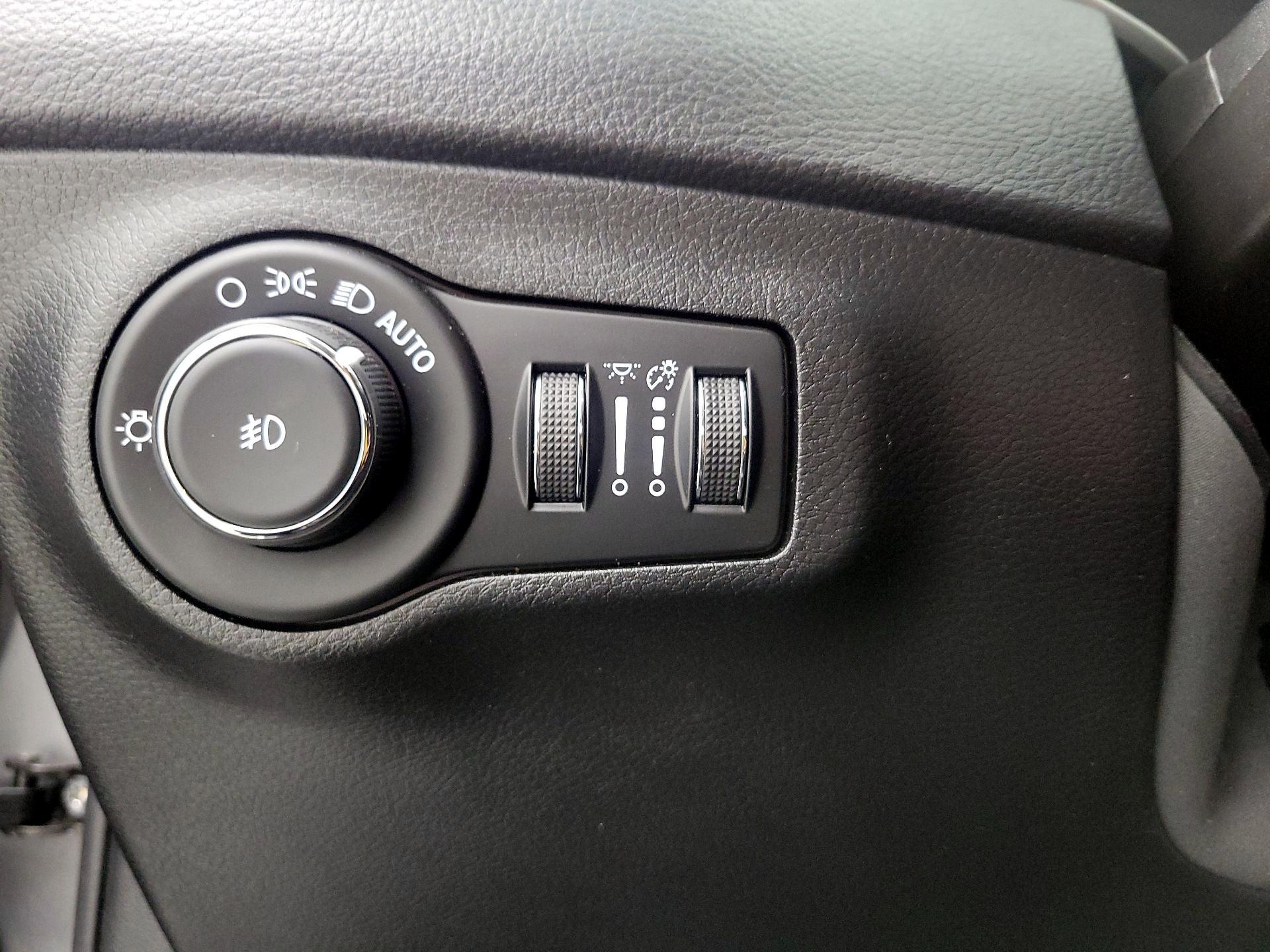 Thumbnail: 2019 Jeep Compass - 13