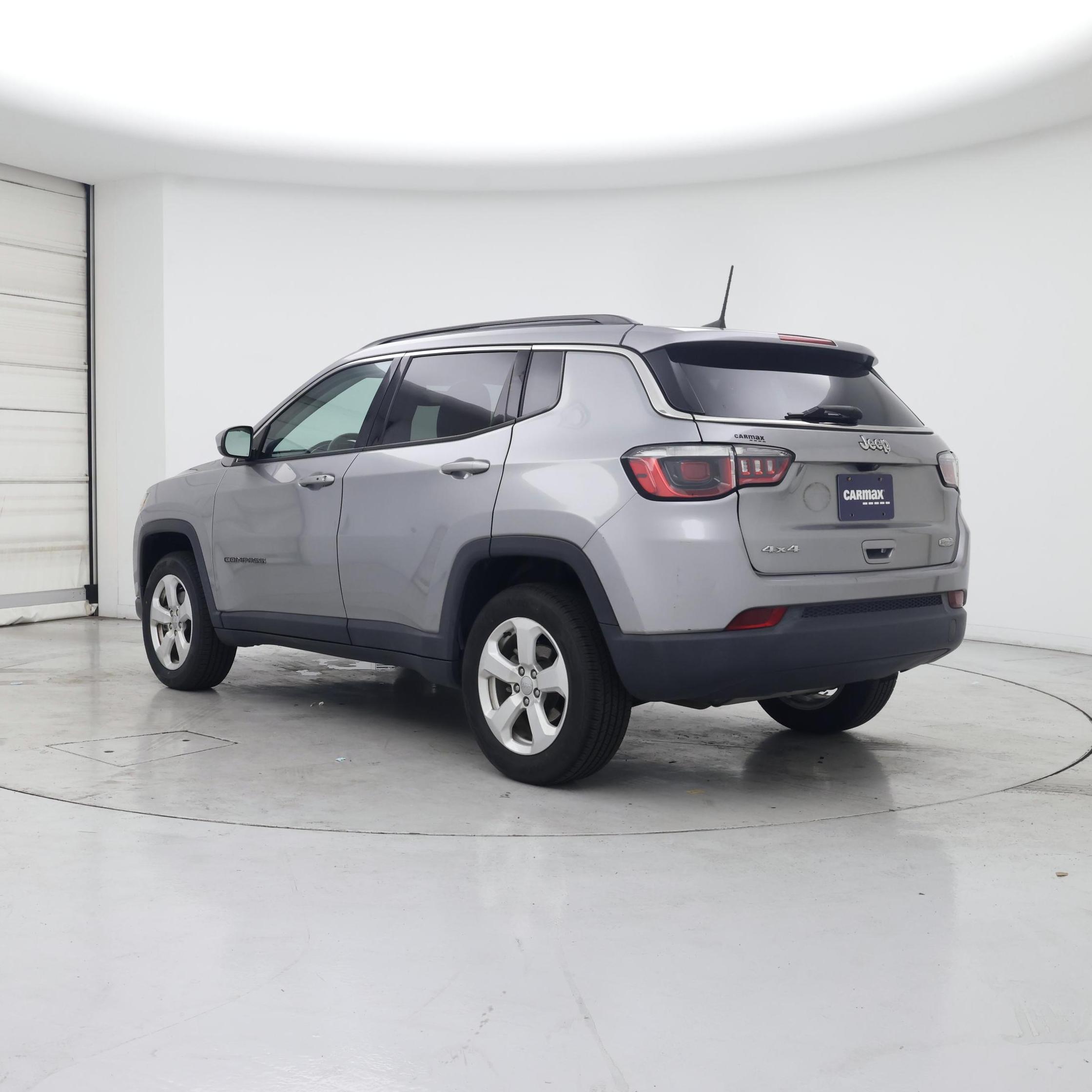 Thumbnail: 2019 Jeep Compass - 2