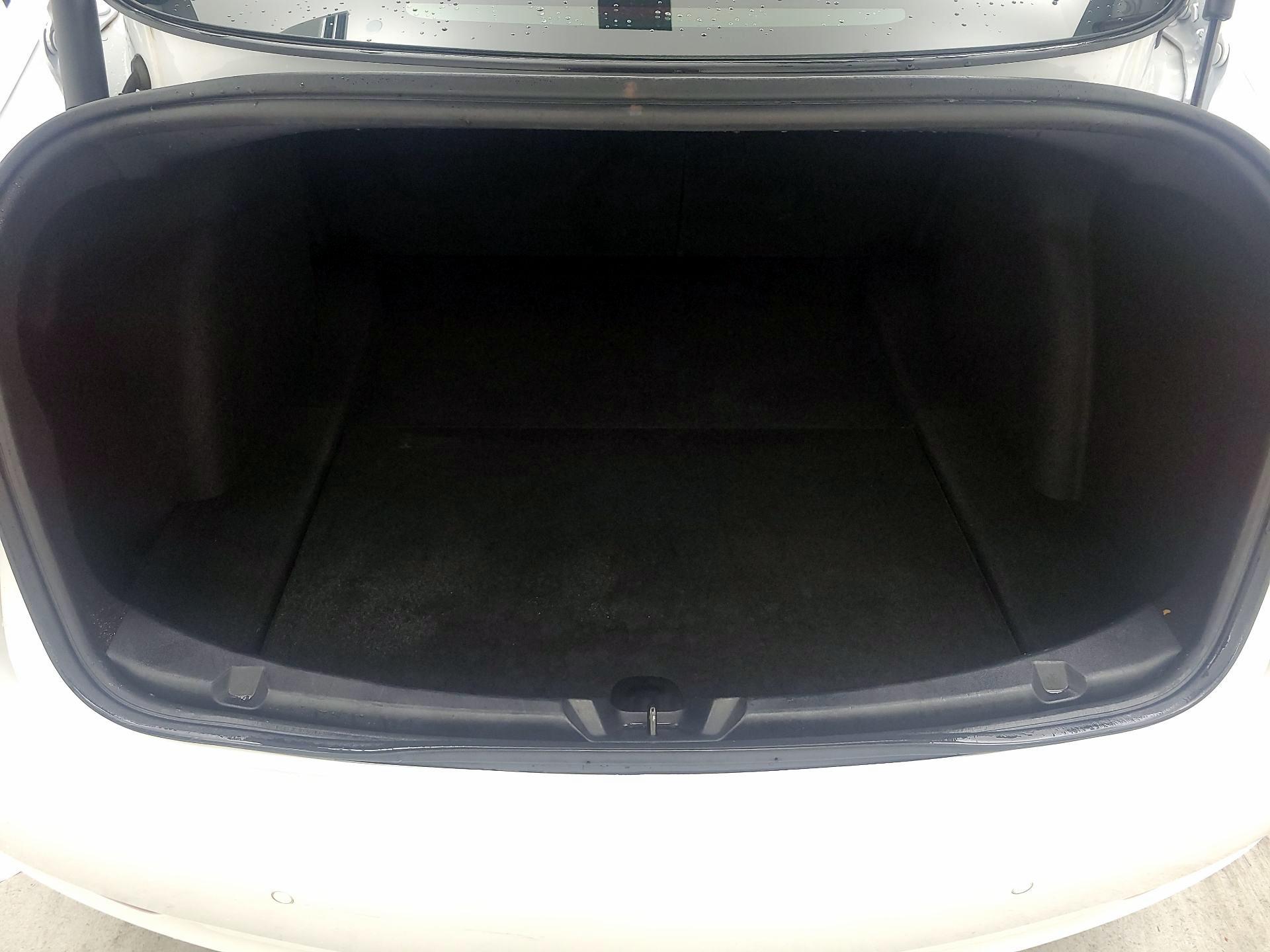 Thumbnail: 2022 Tesla Model 3 - 19