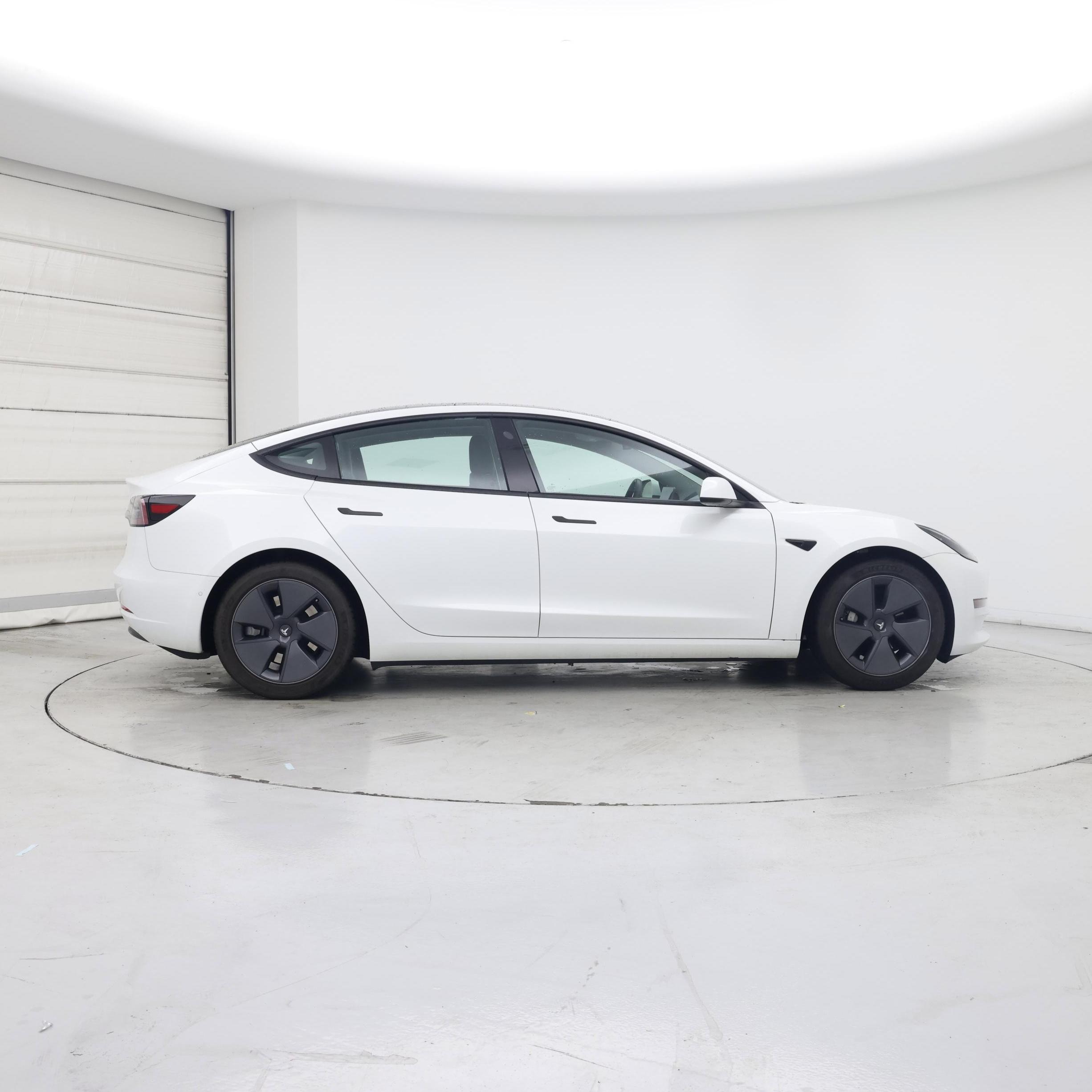 Thumbnail: 2022 Tesla Model 3 - 7