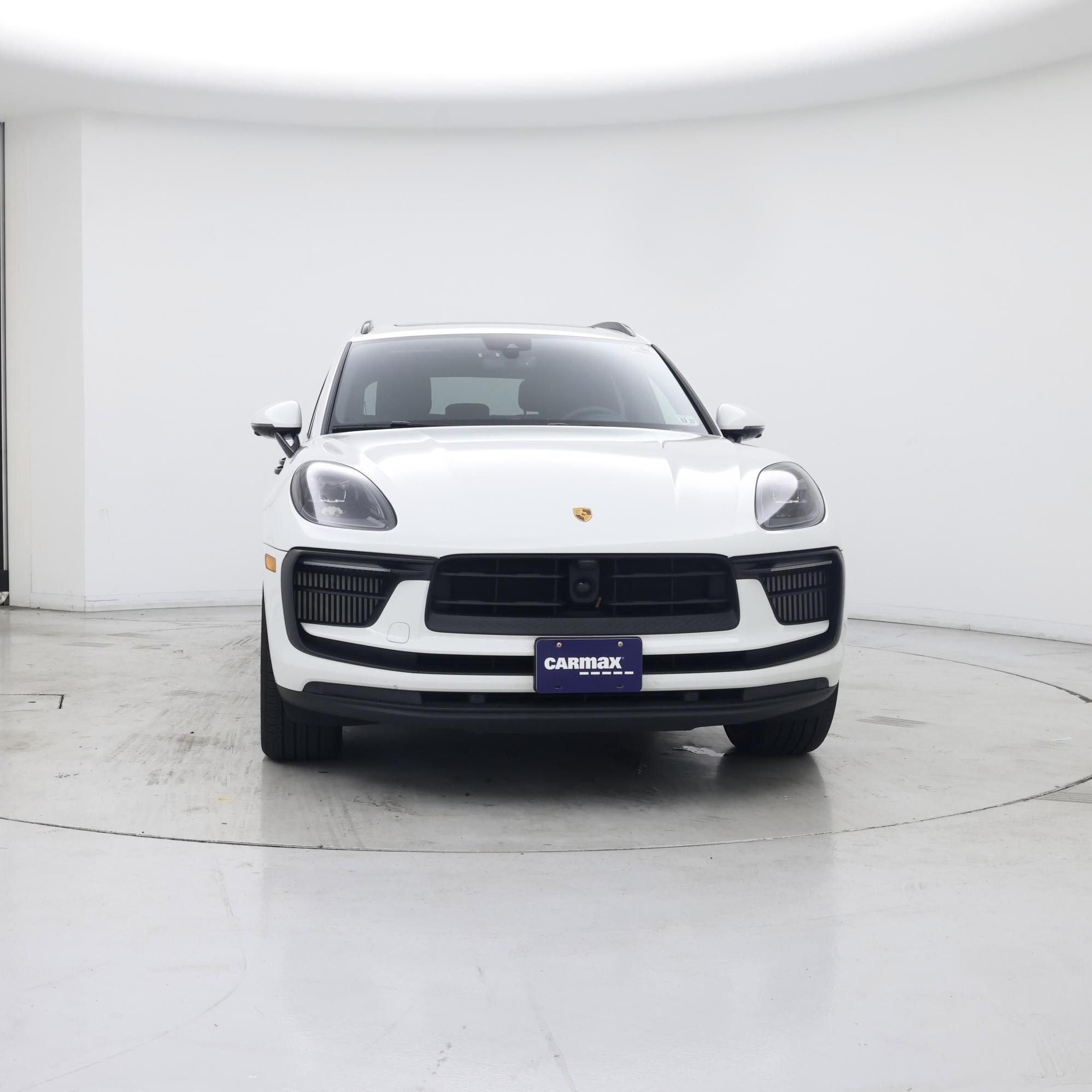 Thumbnail: 2023 Porsche Macan - 5