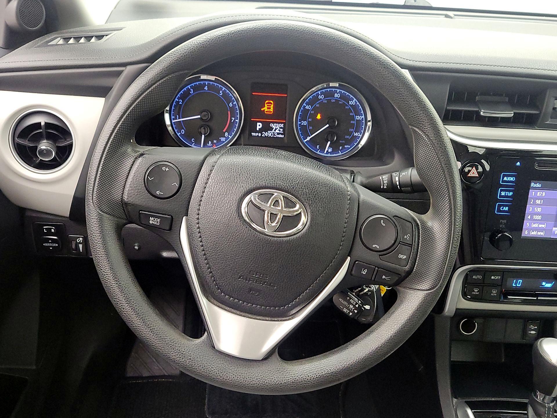 Thumbnail: 2018 Toyota Corolla - 10