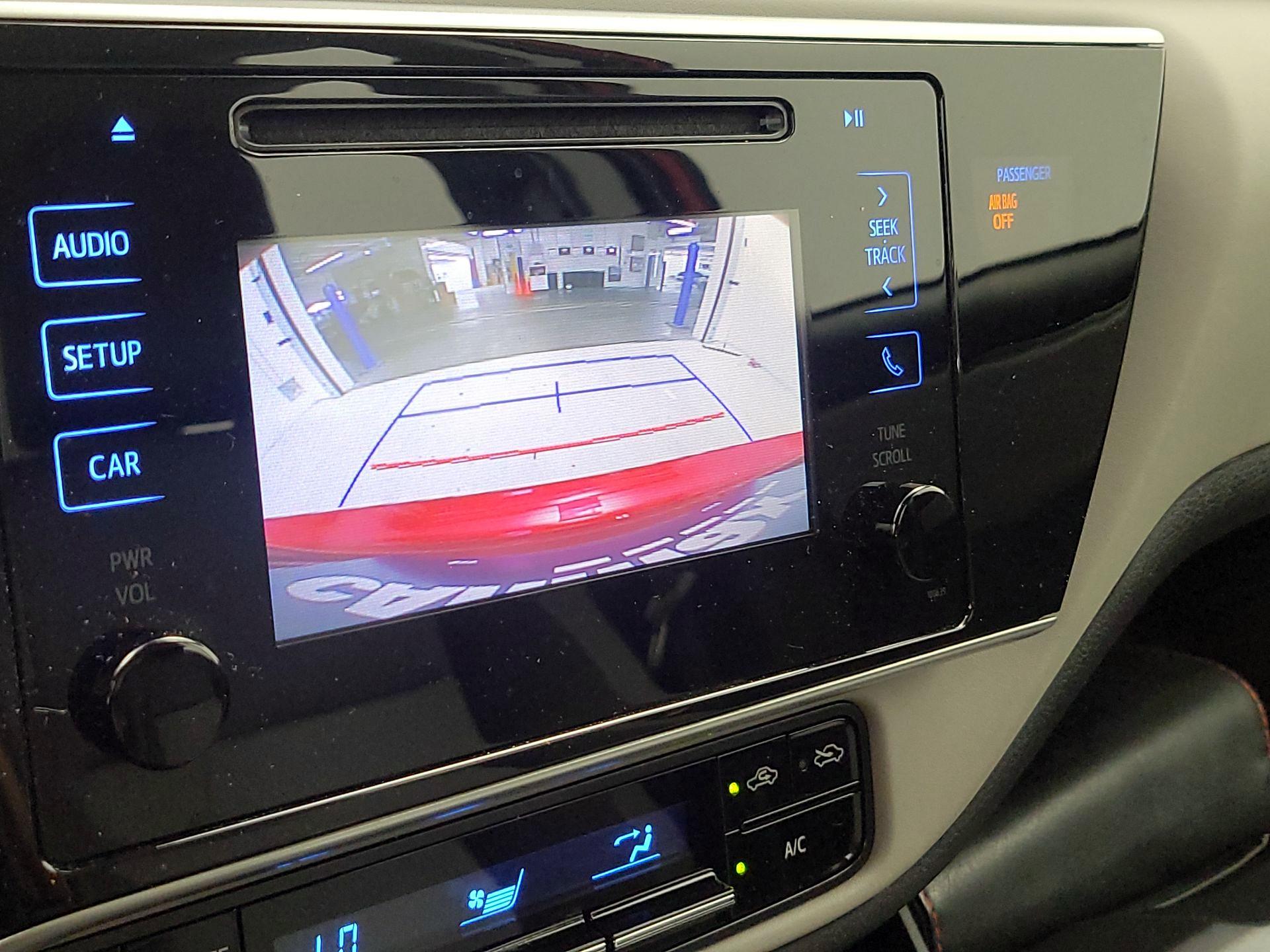 Thumbnail: 2018 Toyota Corolla - 14