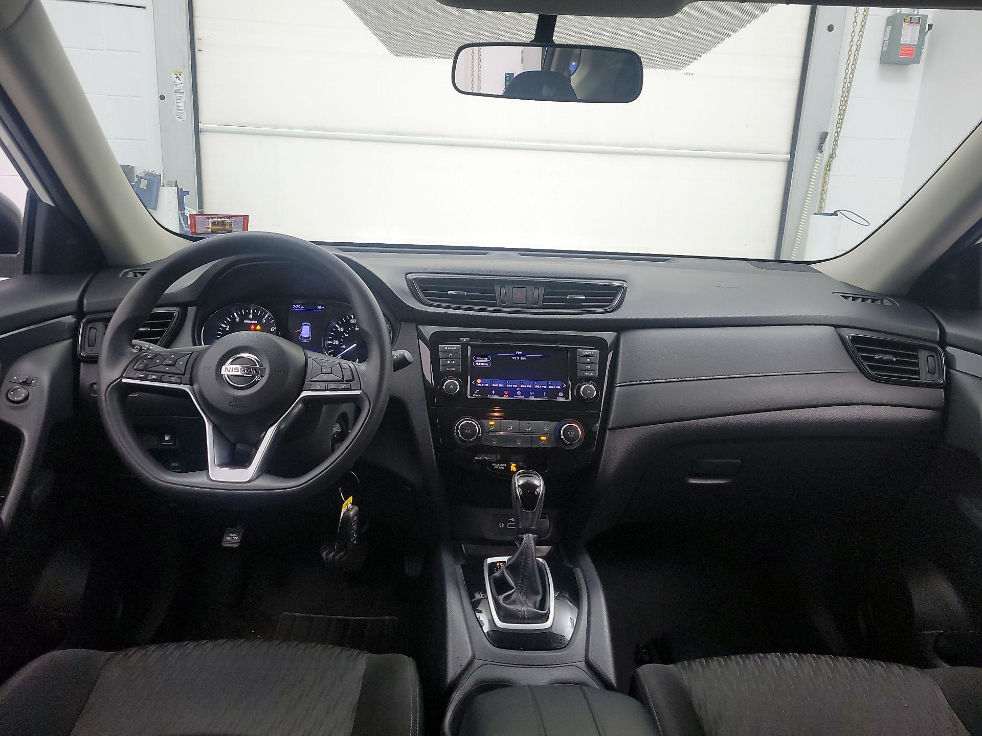 Thumbnail: 2018 Nissan Rogue - 9