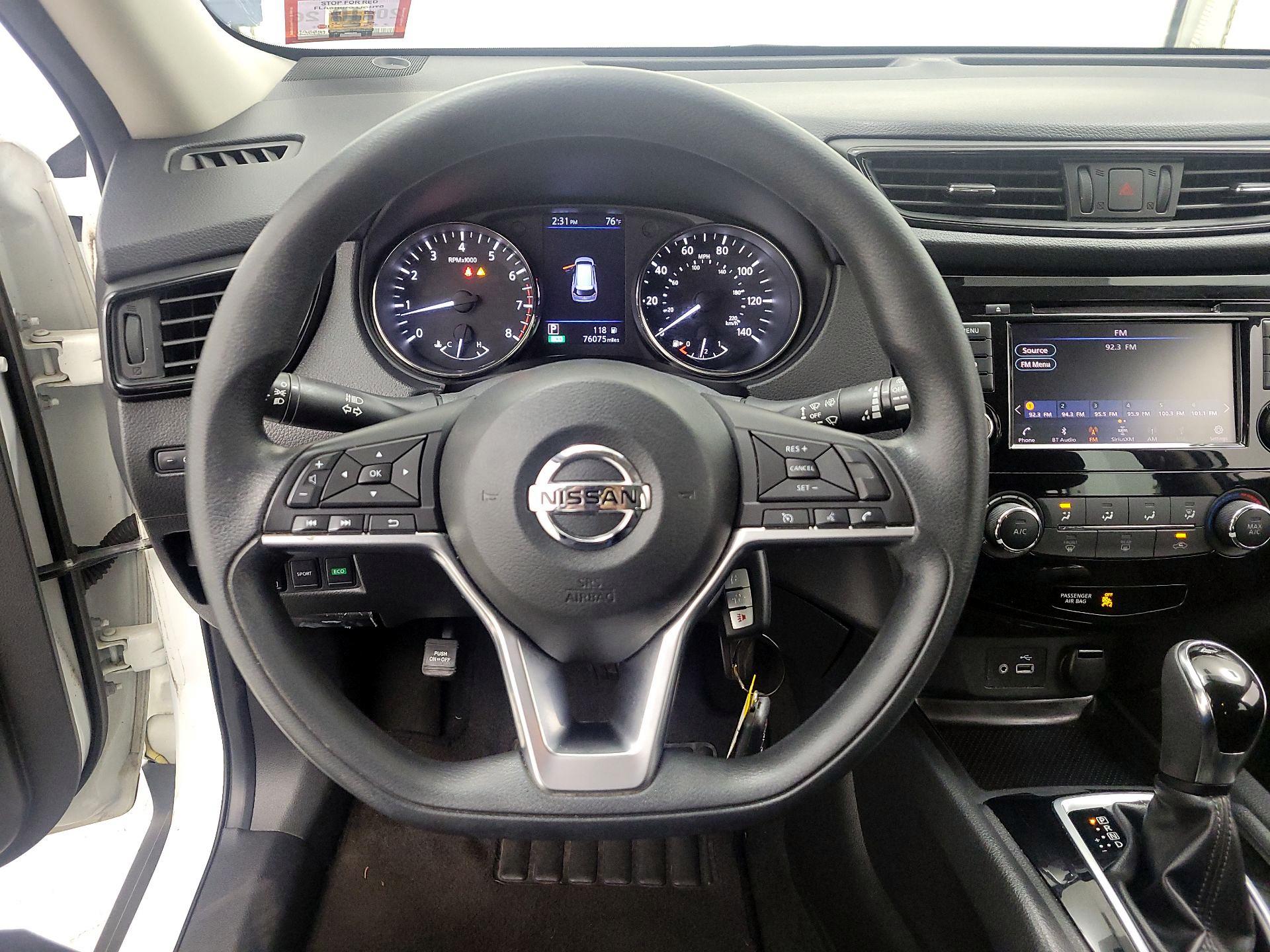 Thumbnail: 2018 Nissan Rogue - 10