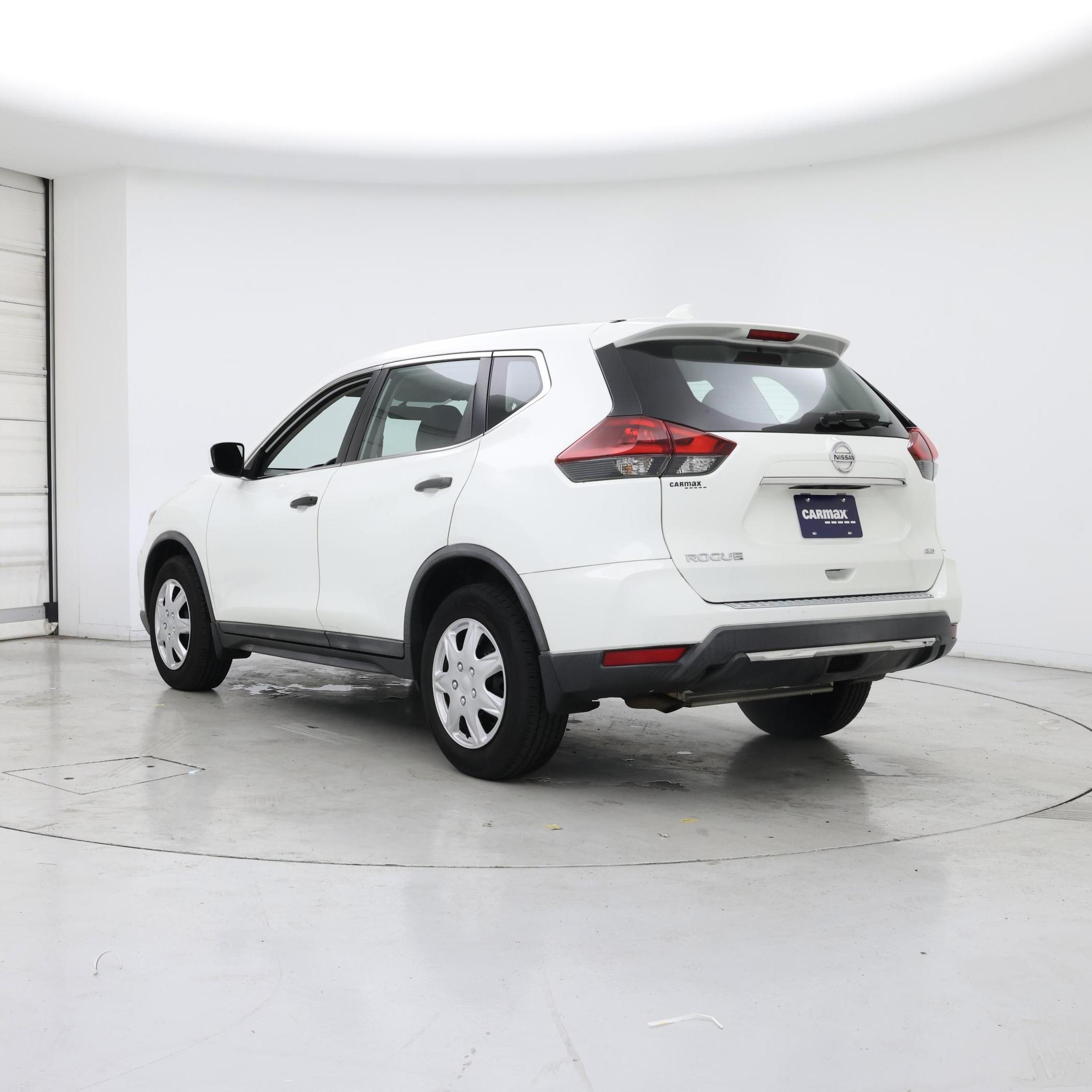 Thumbnail: 2018 Nissan Rogue - 2