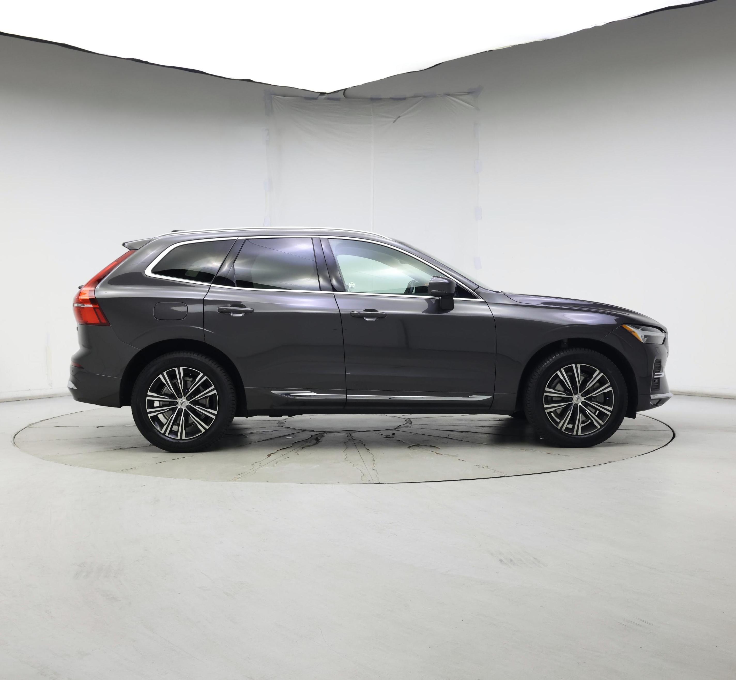 Thumbnail: 2022 Volvo XC60 - 7