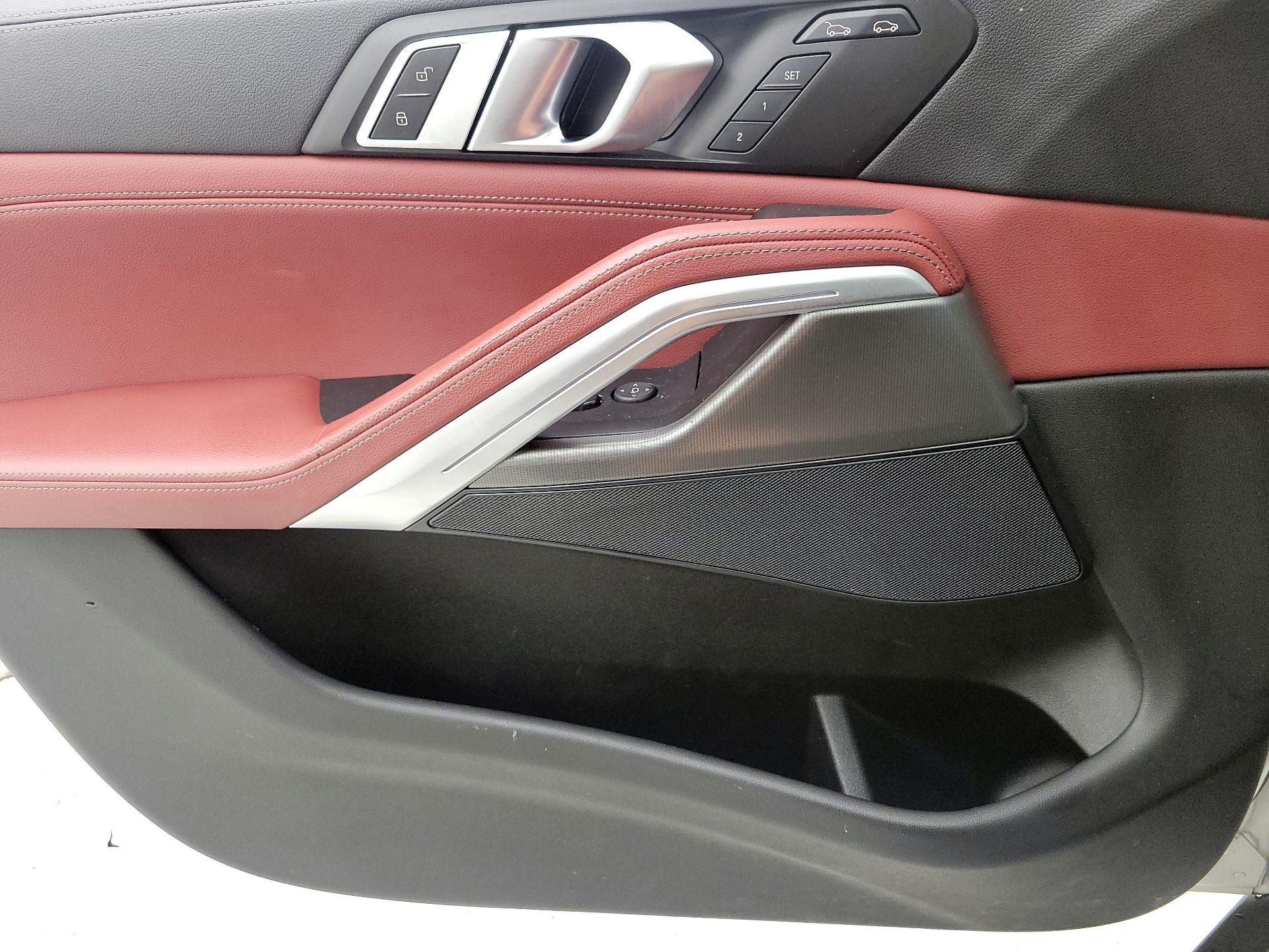 Thumbnail: 2022 BMW X6 - 12