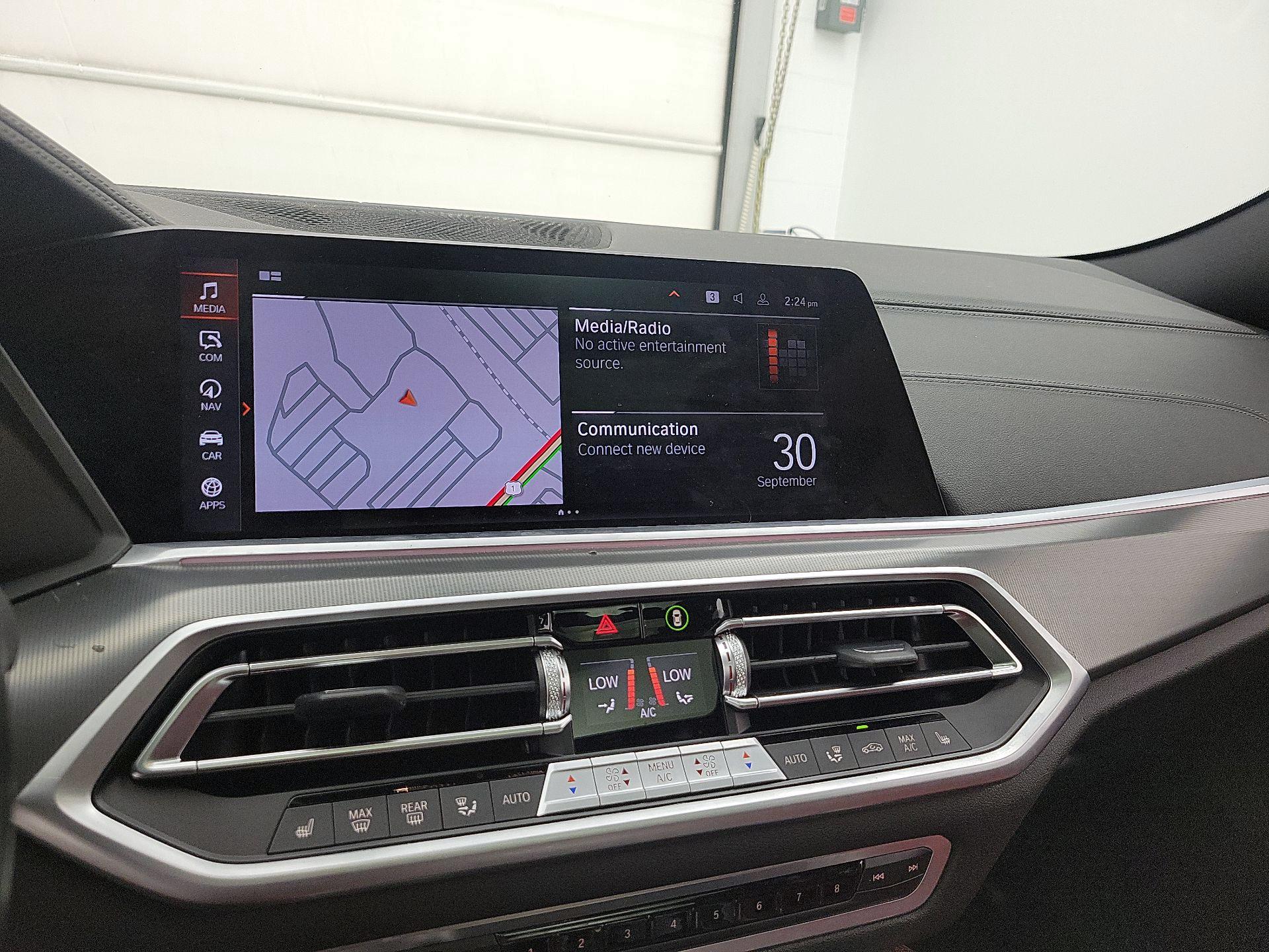 Thumbnail: 2022 BMW X6 - 16