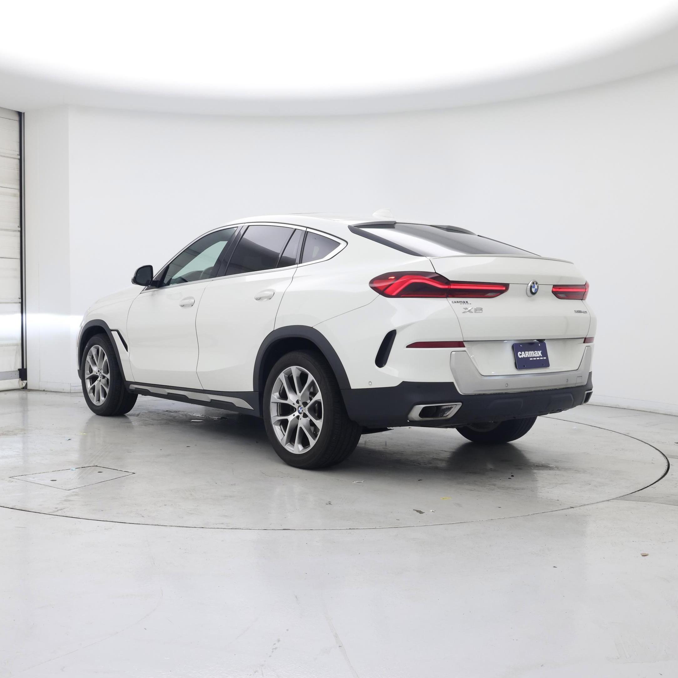 Thumbnail: 2022 BMW X6 - 2