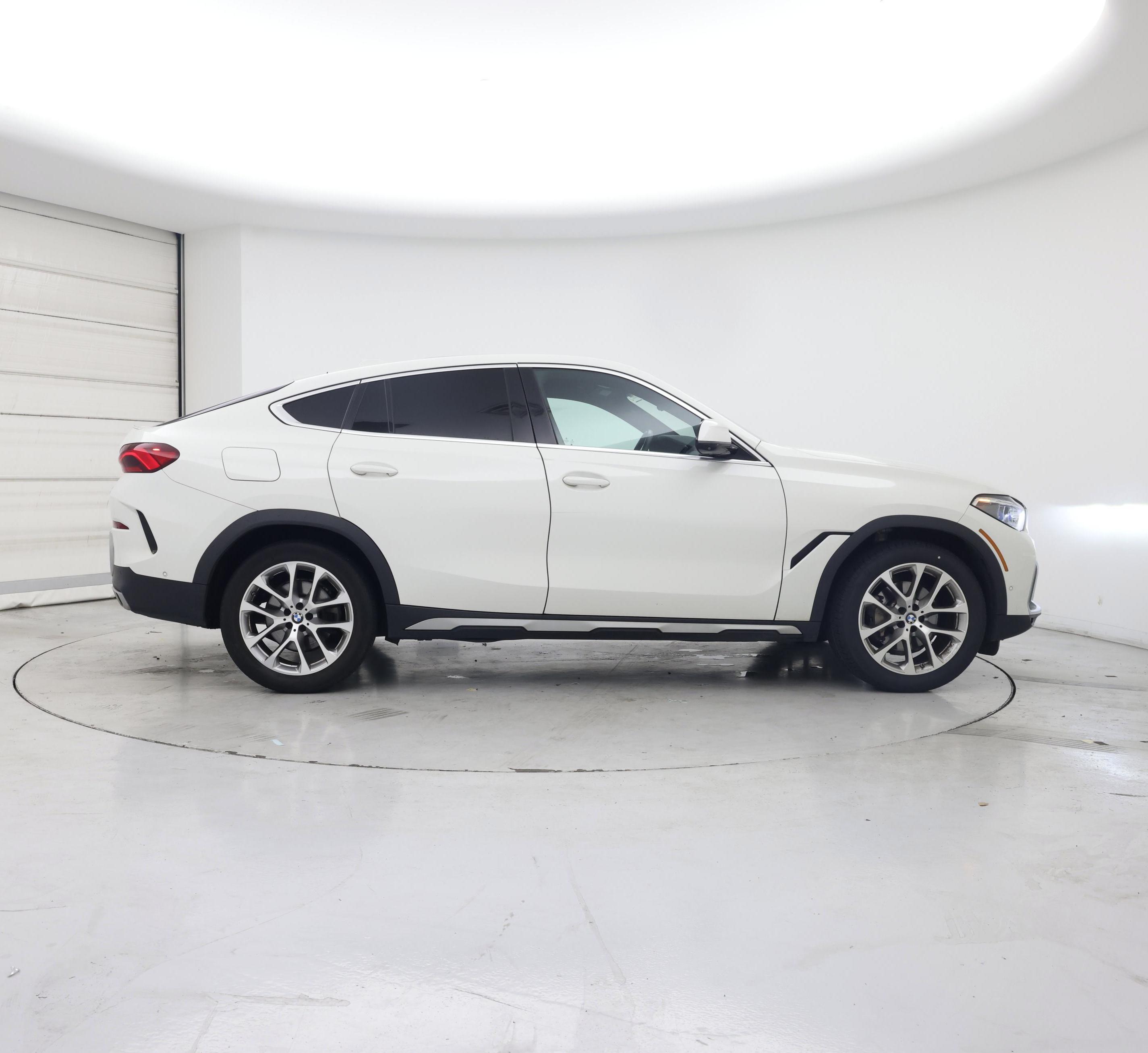 Thumbnail: 2022 BMW X6 - 7