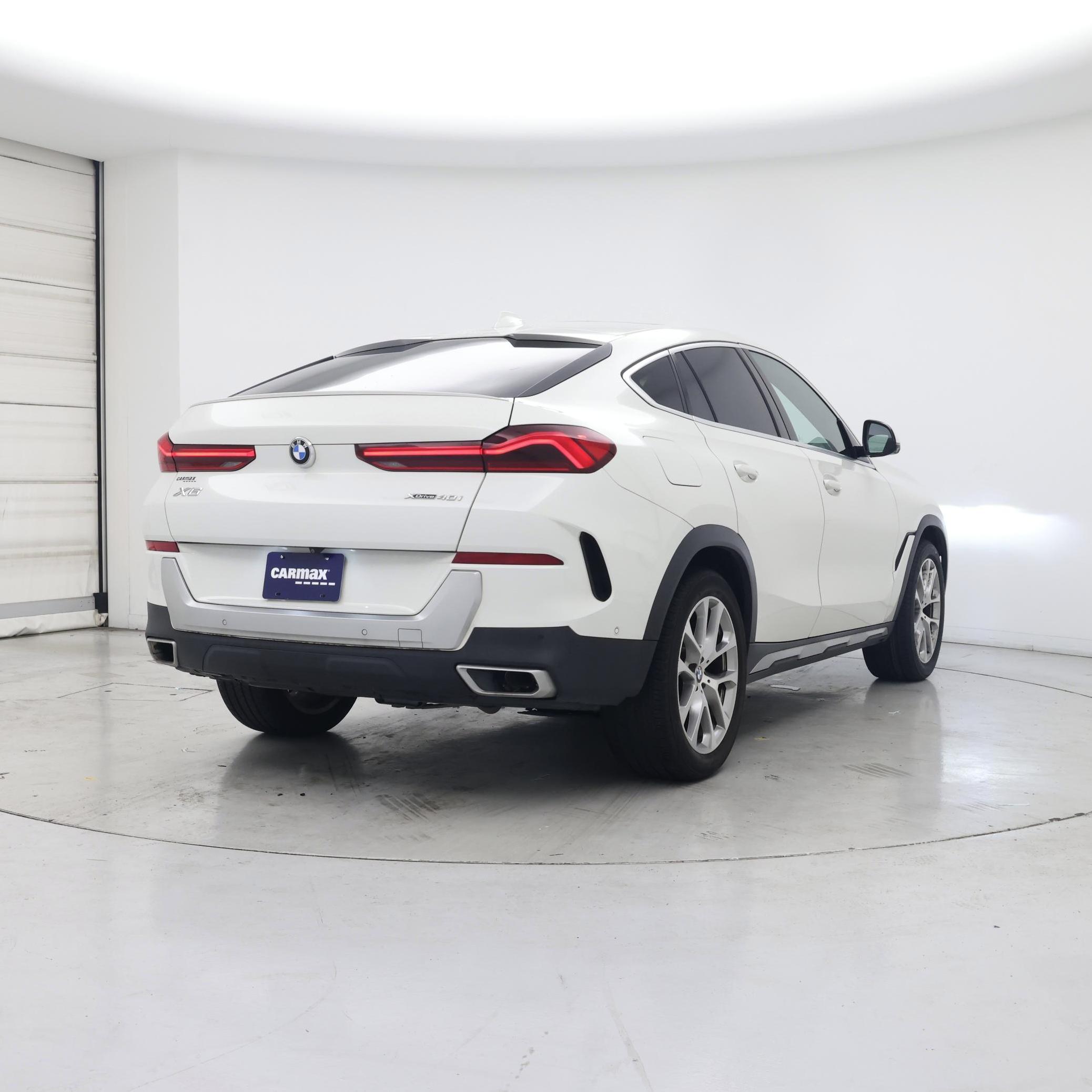 Thumbnail: 2022 BMW X6 - 8