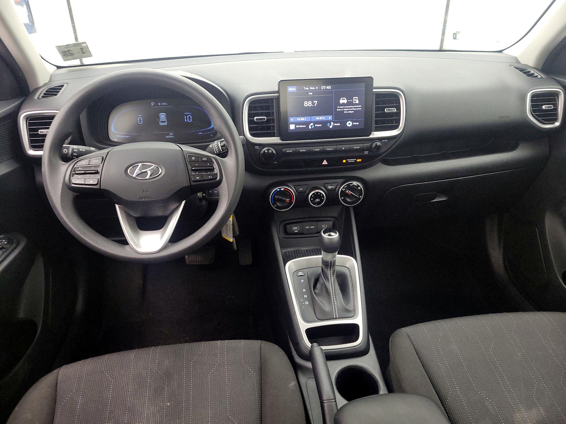 Thumbnail: 2023 Hyundai Venue - 9