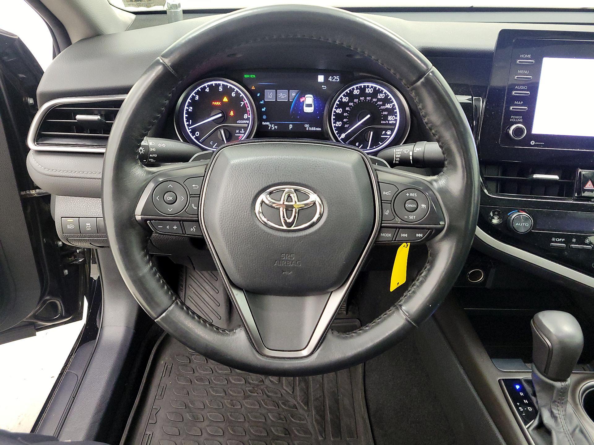 Thumbnail: 2023 Toyota Camry - 10
