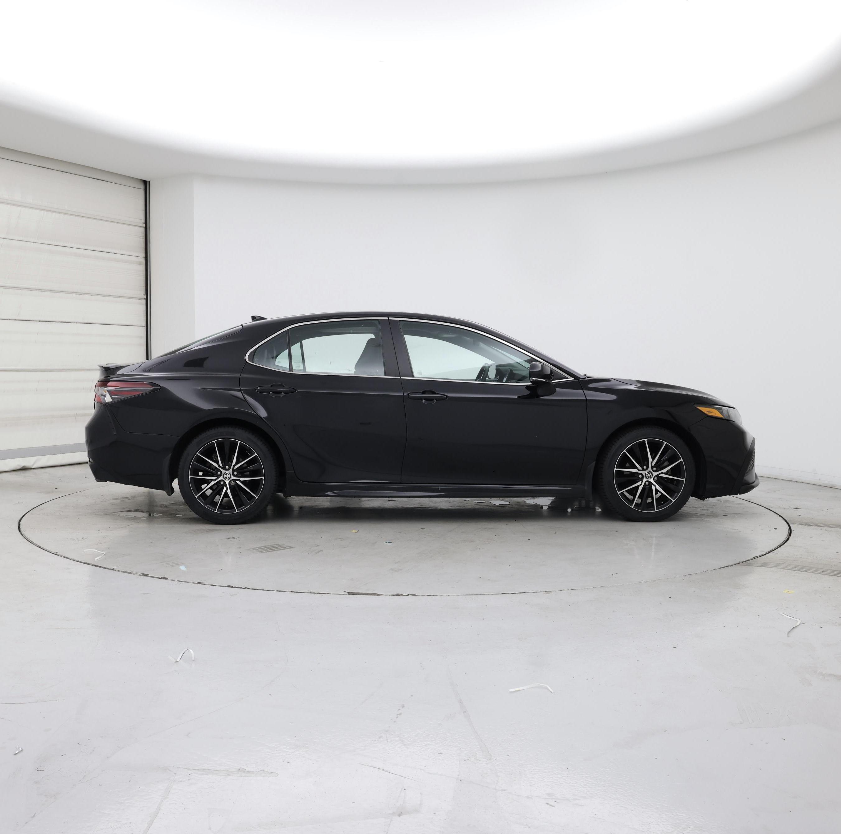 Thumbnail: 2023 Toyota Camry - 7