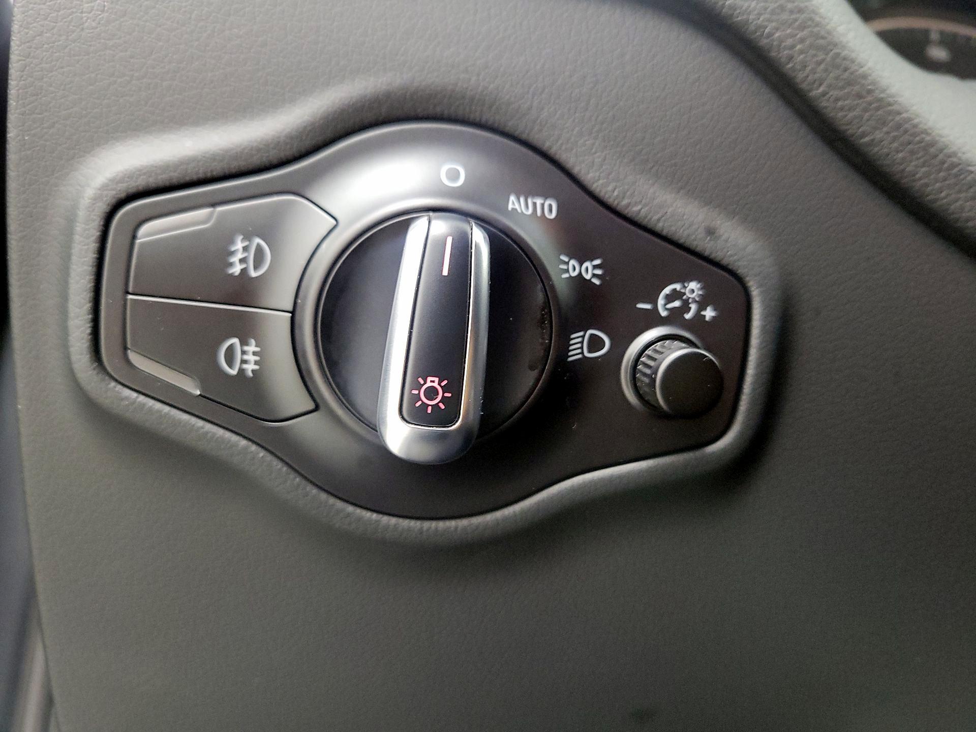 Thumbnail: 2015 Audi Q5 - 13
