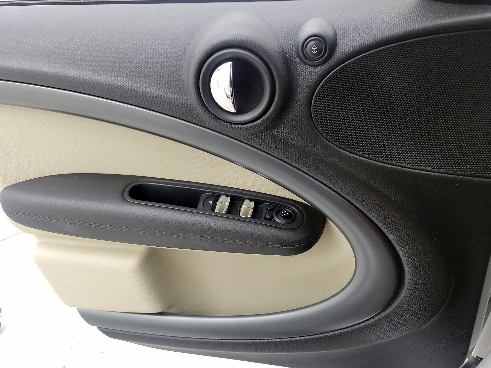 Thumbnail: 2015 MINI Cooper Countryman - 13