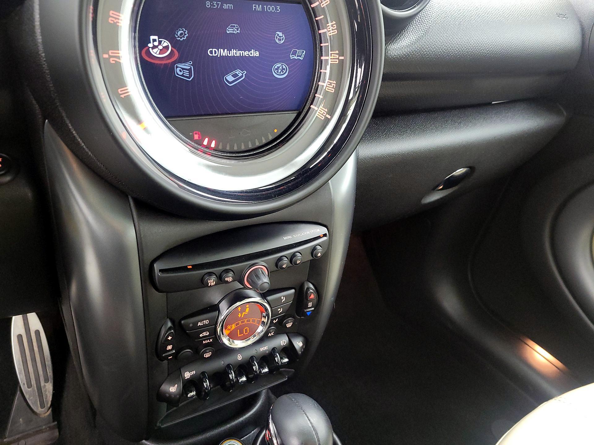 Thumbnail: 2015 MINI Cooper Countryman - 16