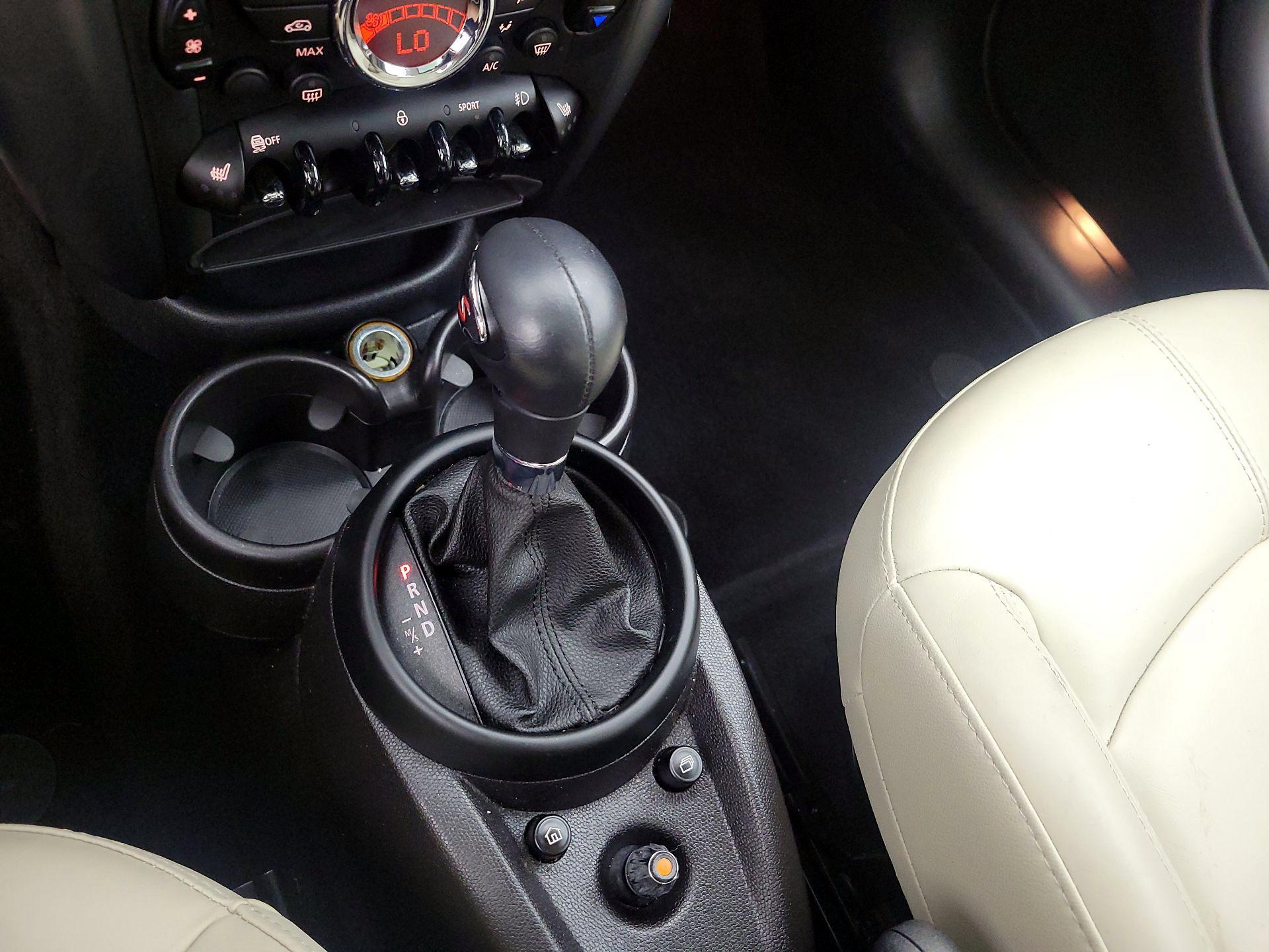 Thumbnail: 2015 MINI Cooper Countryman - 17