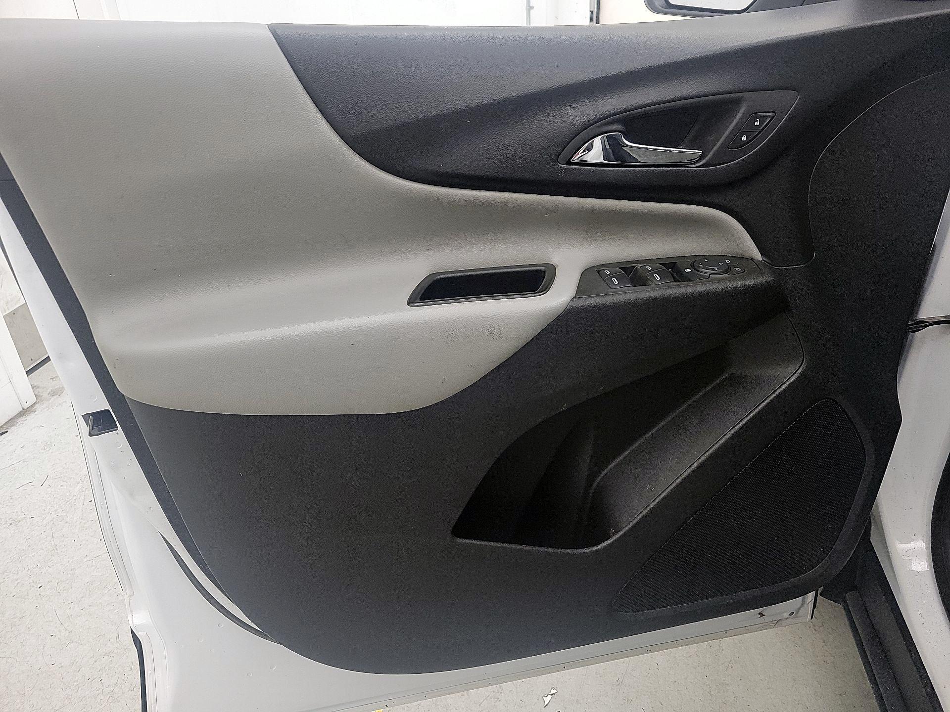 Thumbnail: 2023 Chevrolet Equinox - 12