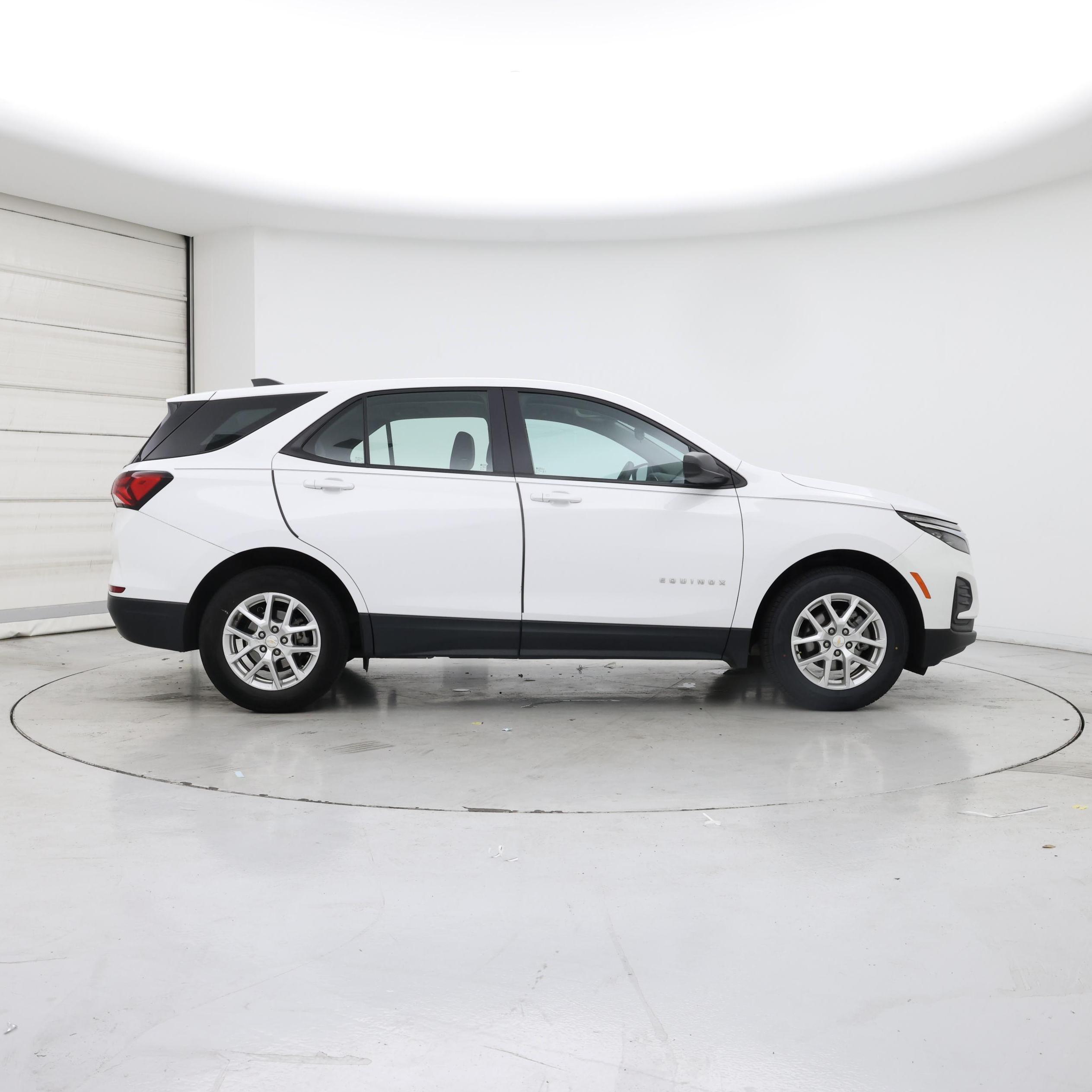 Thumbnail: 2023 Chevrolet Equinox - 7