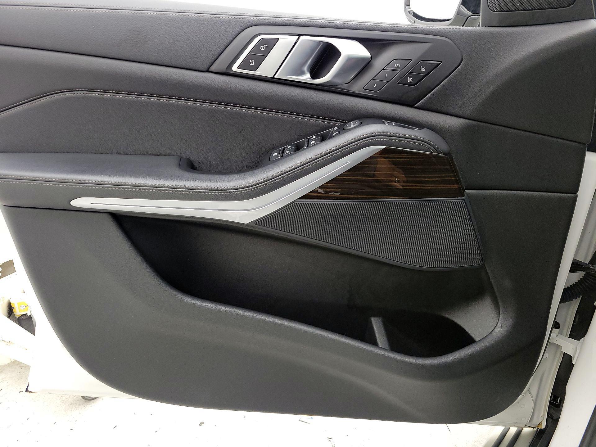 Thumbnail: 2020 BMW X5 - 12