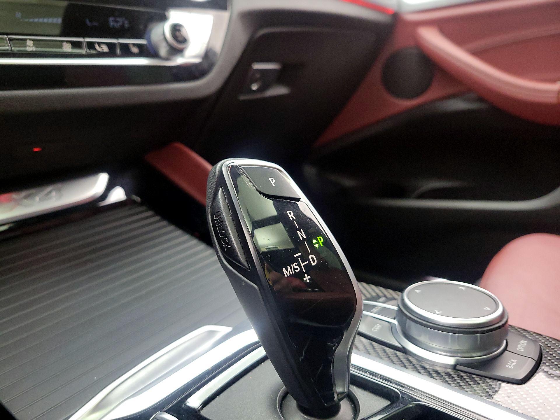 Thumbnail: 2021 BMW X4 - 16
