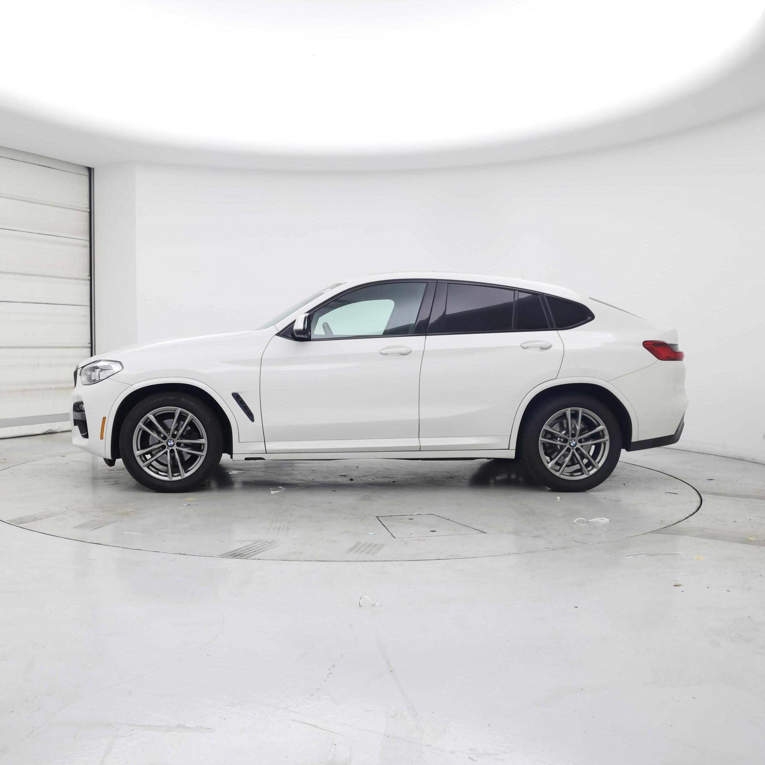 Thumbnail: 2021 BMW X4 - 3