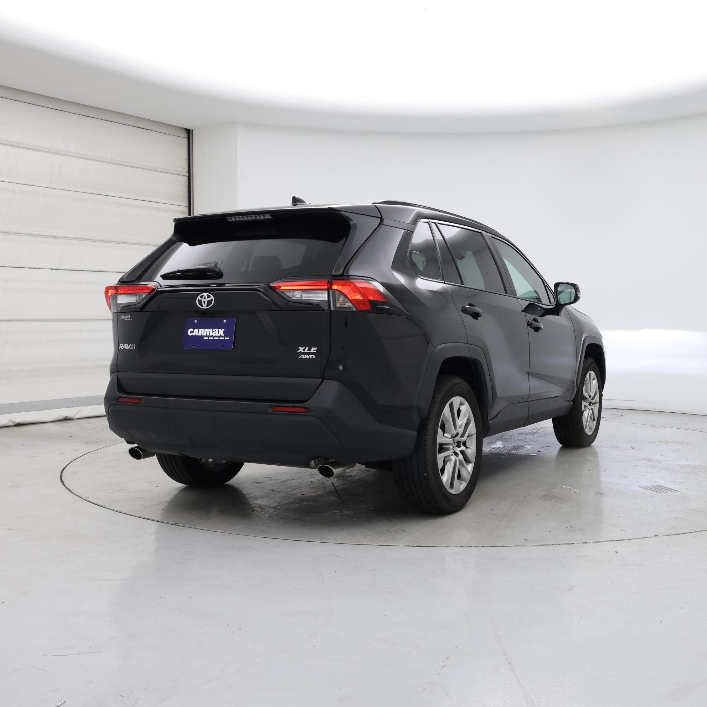 Thumbnail: 2024 Toyota RAV4 - 8