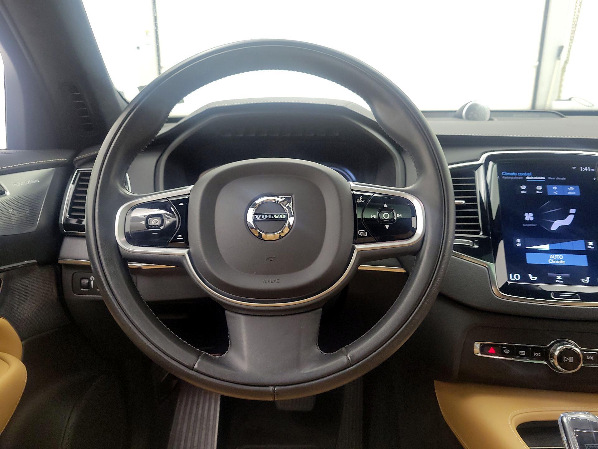 Thumbnail: 2021 Volvo XC90 - 10
