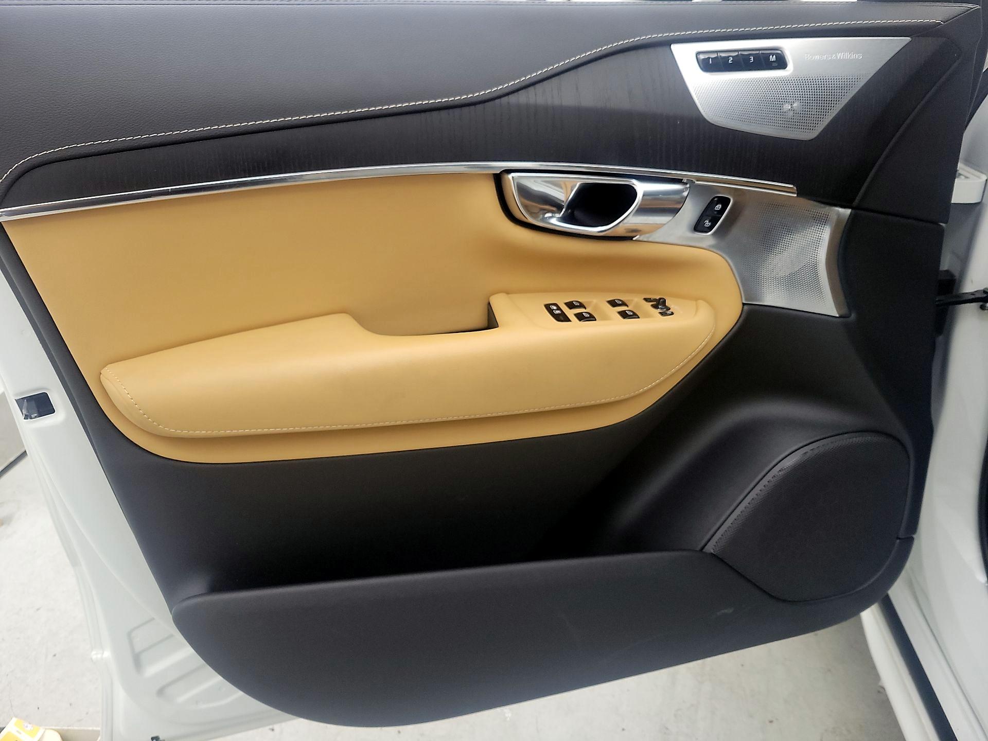 Thumbnail: 2021 Volvo XC90 - 12